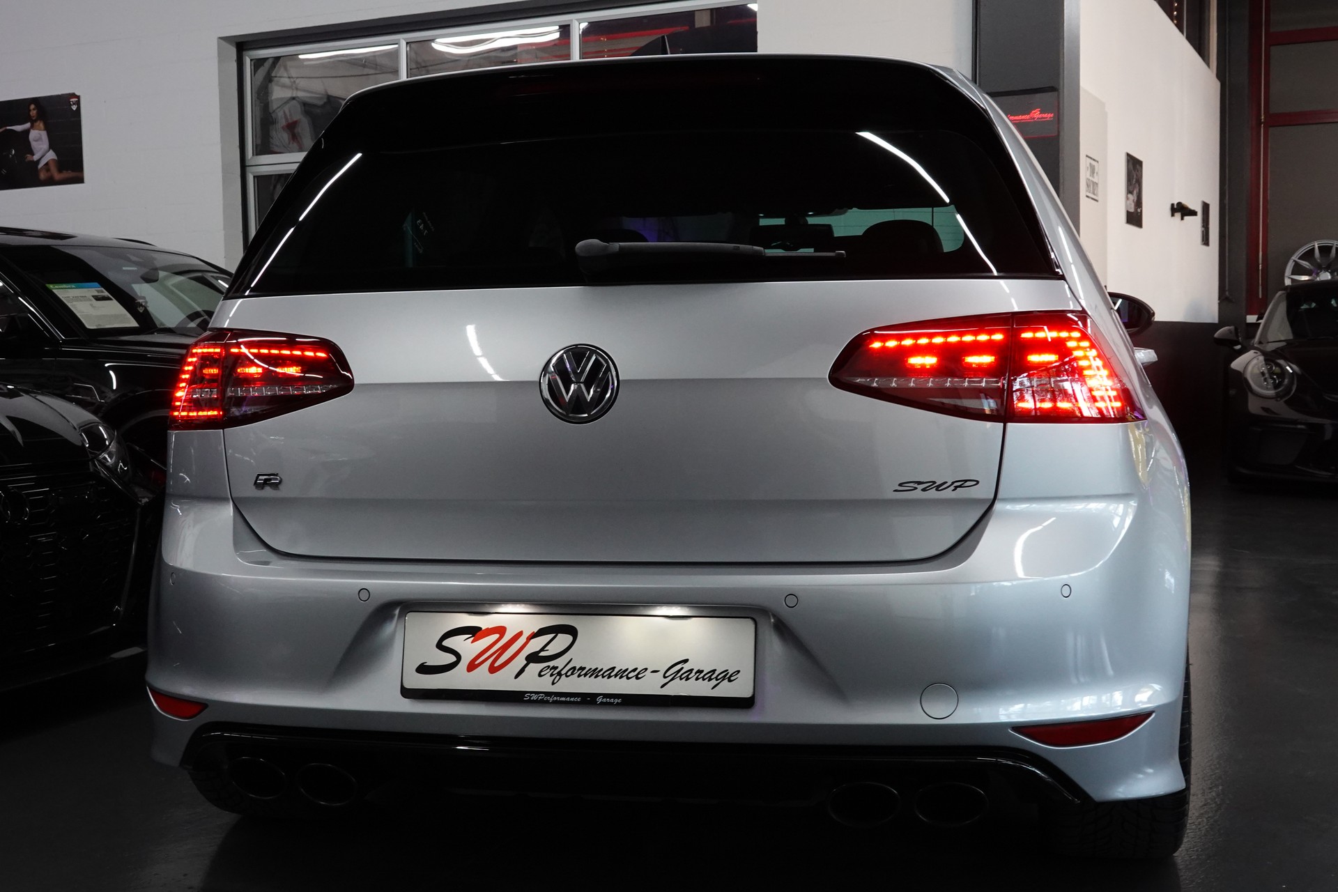 VW GOLF 2.0 TSI R 4MOTION DSG 301 PS CH-FZ-image-21