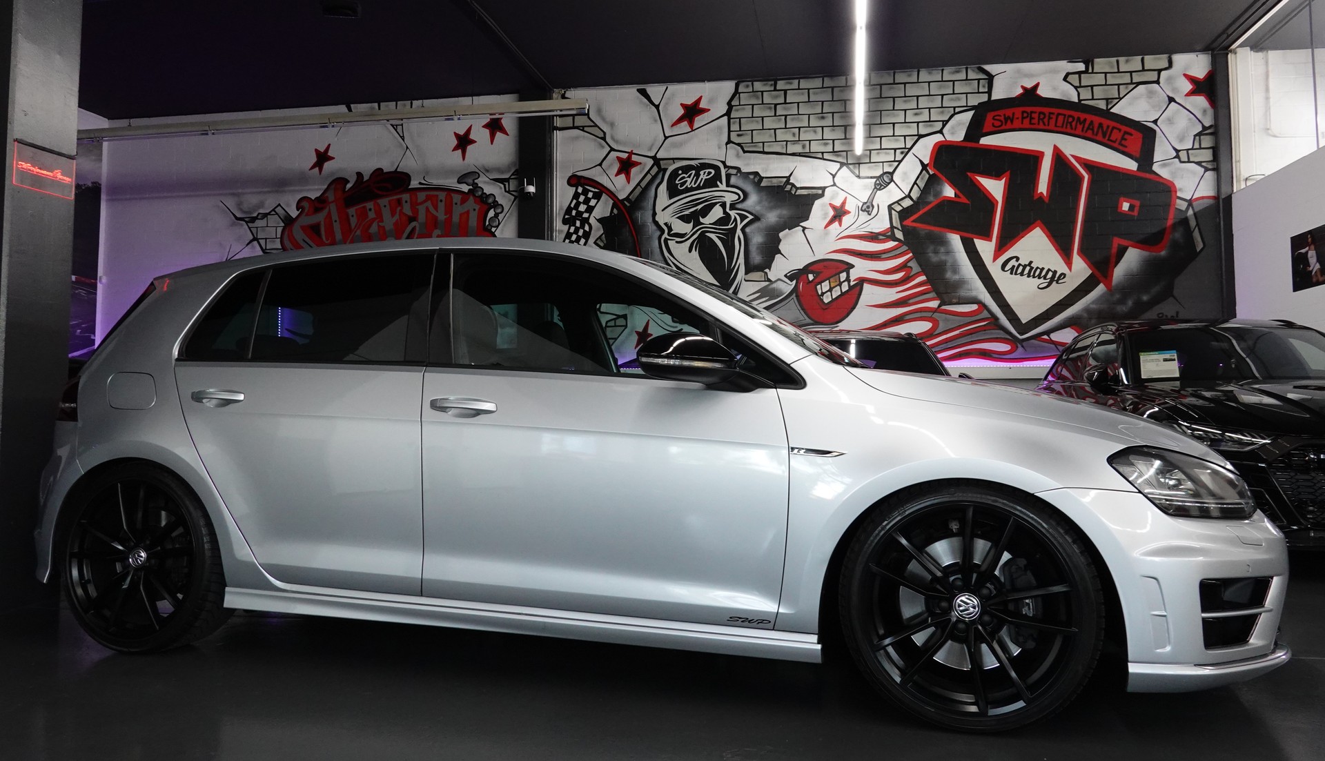 VW GOLF 2.0 TSI R 4MOTION DSG 301 PS CH-FZ-image-16