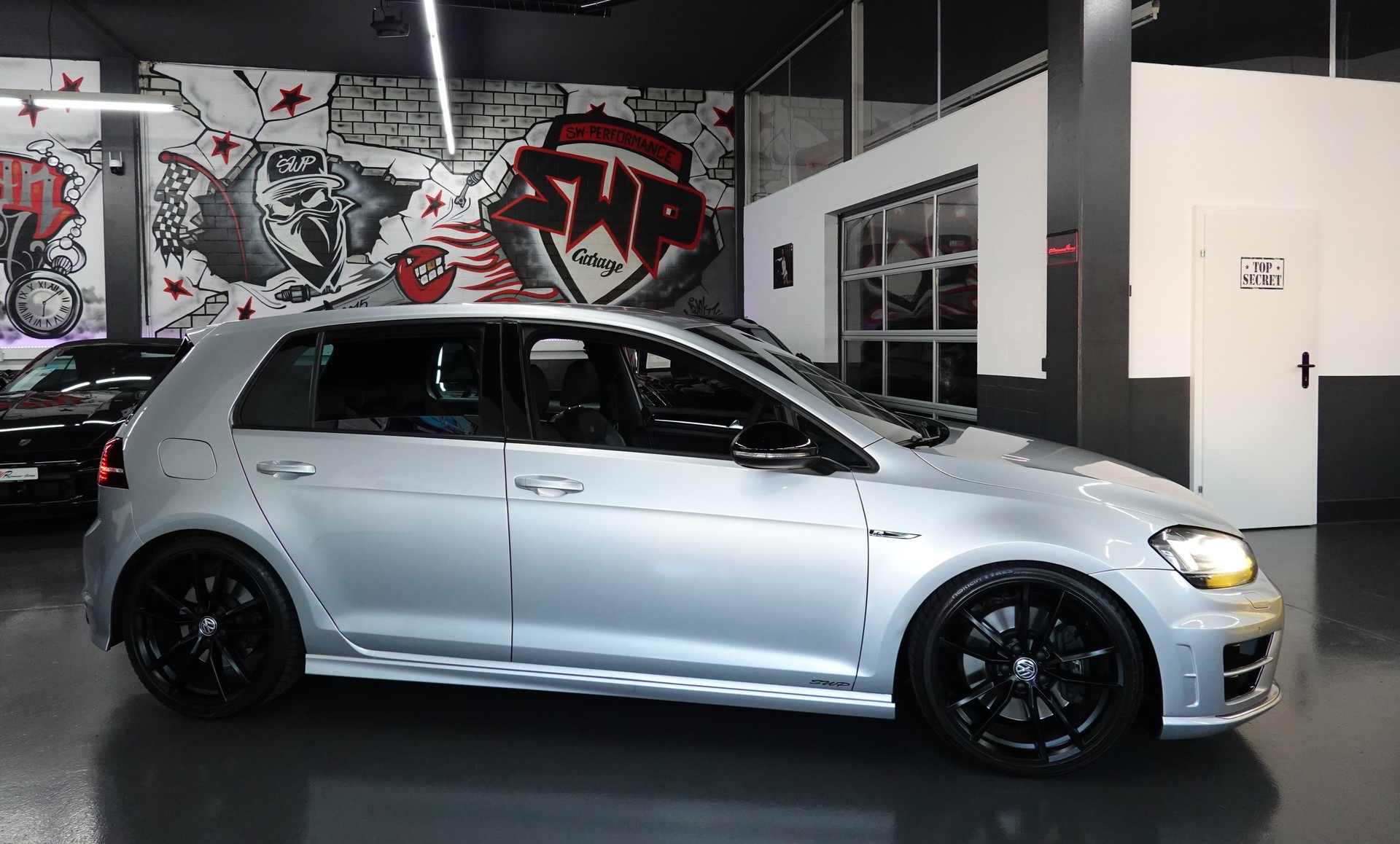 VW GOLF 2.0 TSI R 4MOTION DSG 301 PS CH-FZ-image-39