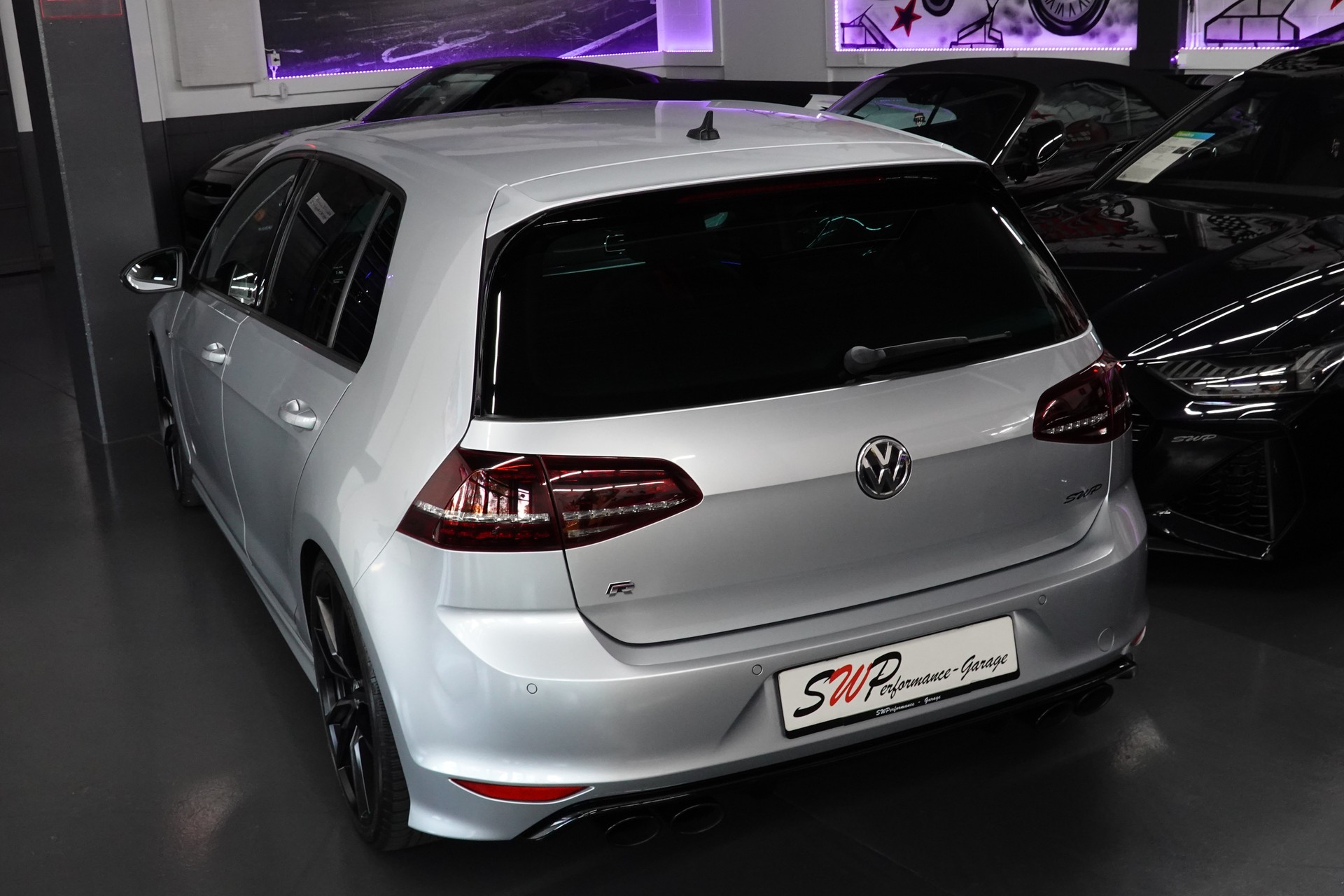 VW GOLF 2.0 TSI R 4MOTION DSG 301 PS CH-FZ-image-10