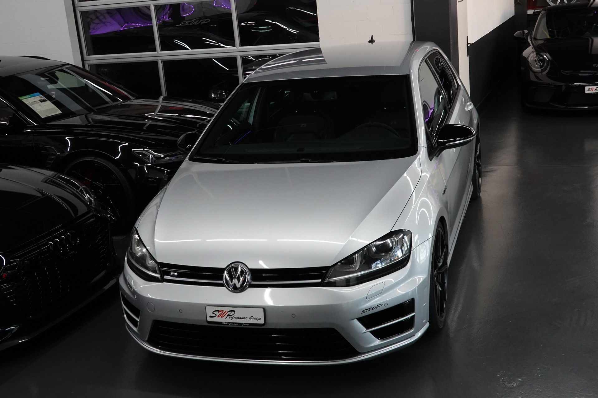 VW GOLF 2.0 TSI R 4MOTION DSG 301 PS CH-FZ-image-2