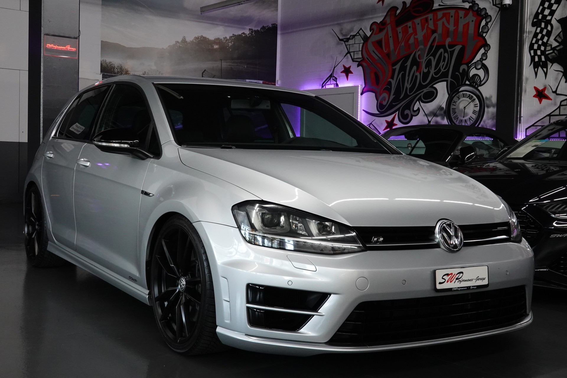 VW GOLF 2.0 TSI R 4MOTION DSG 301 PS CH-FZ-image-12