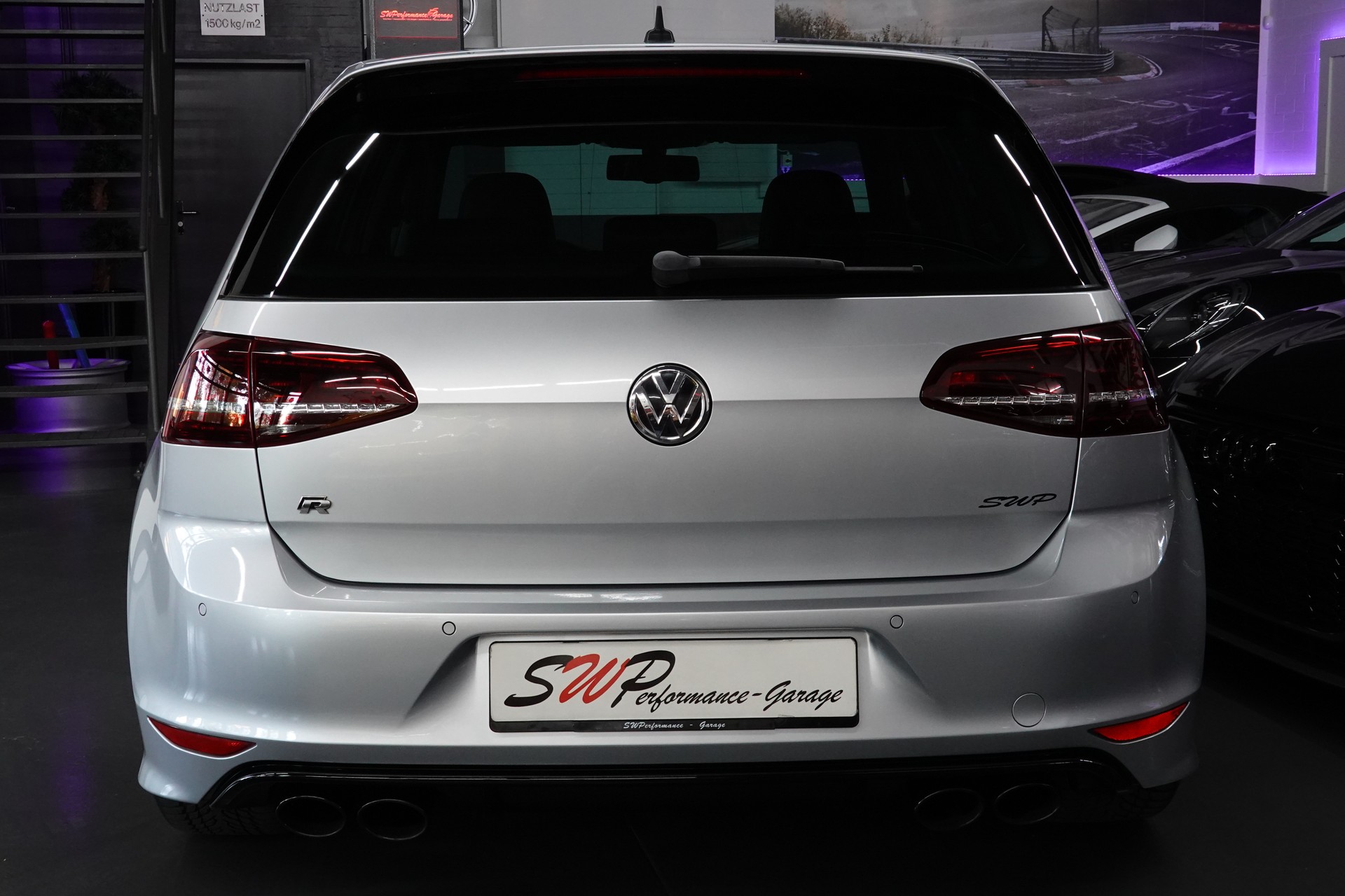 VW GOLF 2.0 TSI R 4MOTION DSG 301 PS CH-FZ-image-11