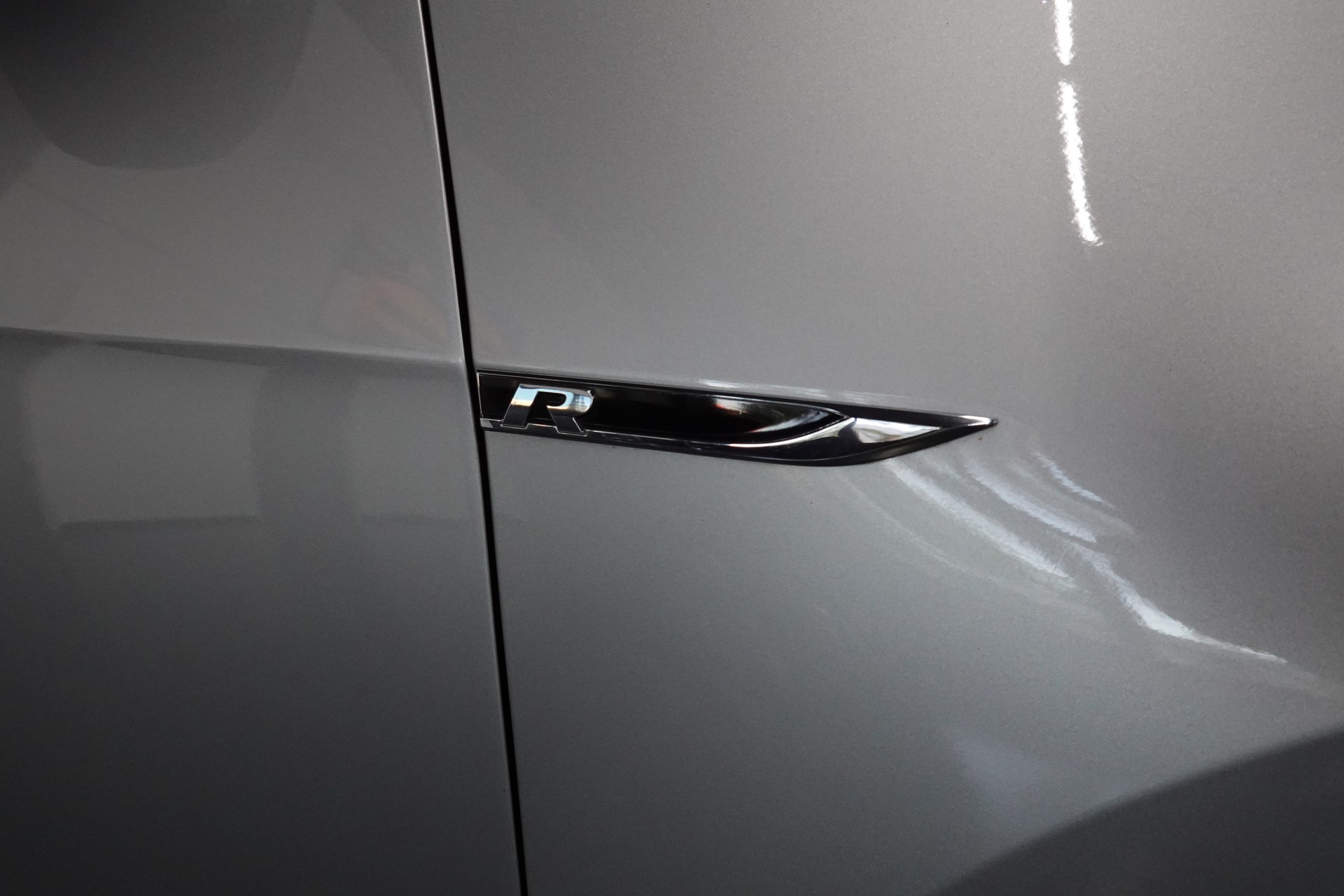 VW GOLF 2.0 TSI R 4MOTION DSG 301 PS CH-FZ-image-17
