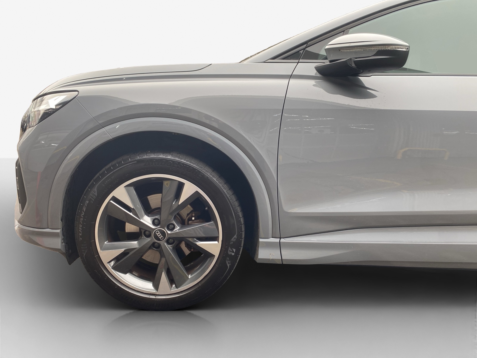 AUDI Q4 e-tron 35-image-14