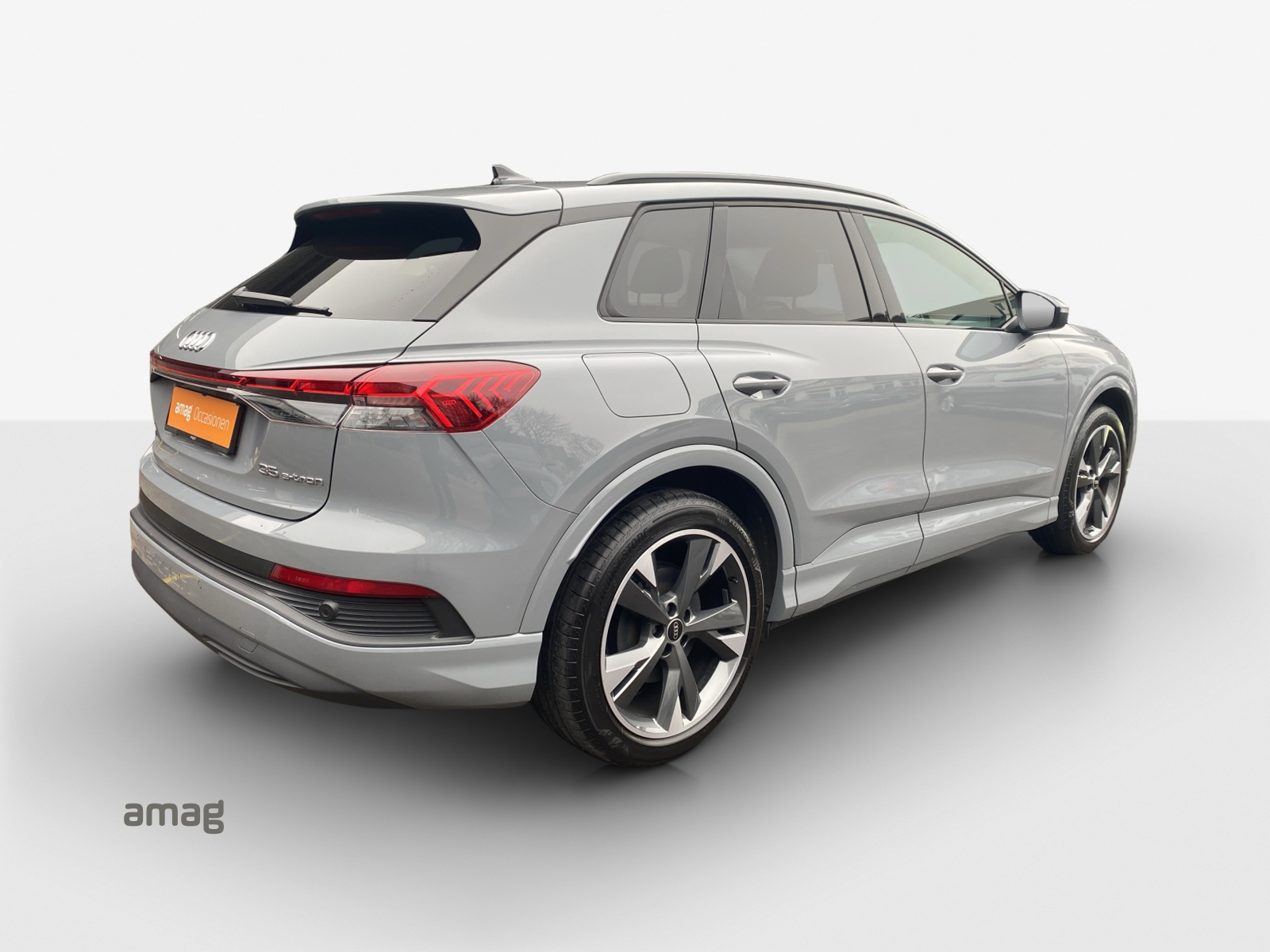 AUDI Q4 e-tron 35-image-4
