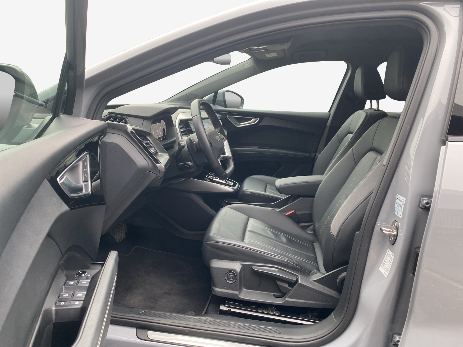 AUDI Q4 e-tron 35-image-7