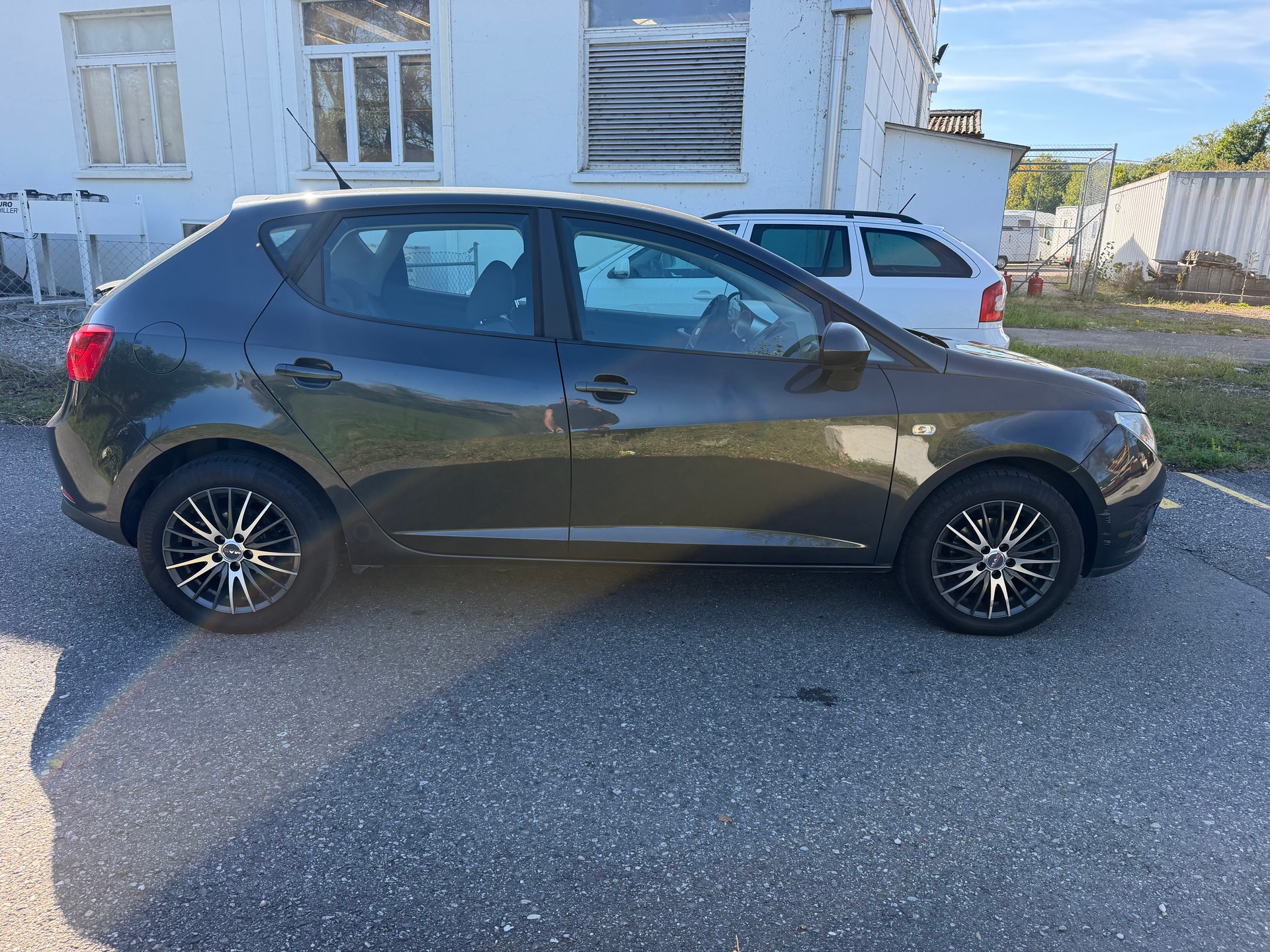SEAT Ibiza 1.6 Style-image-3