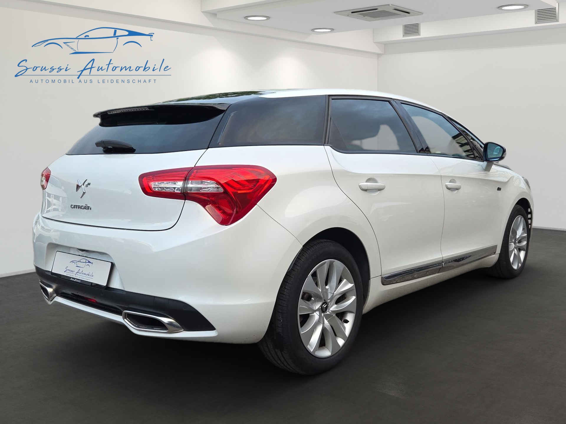 DS AUTOMOBILES DS5 HYbrid4 200 Chic EGS6-image-2