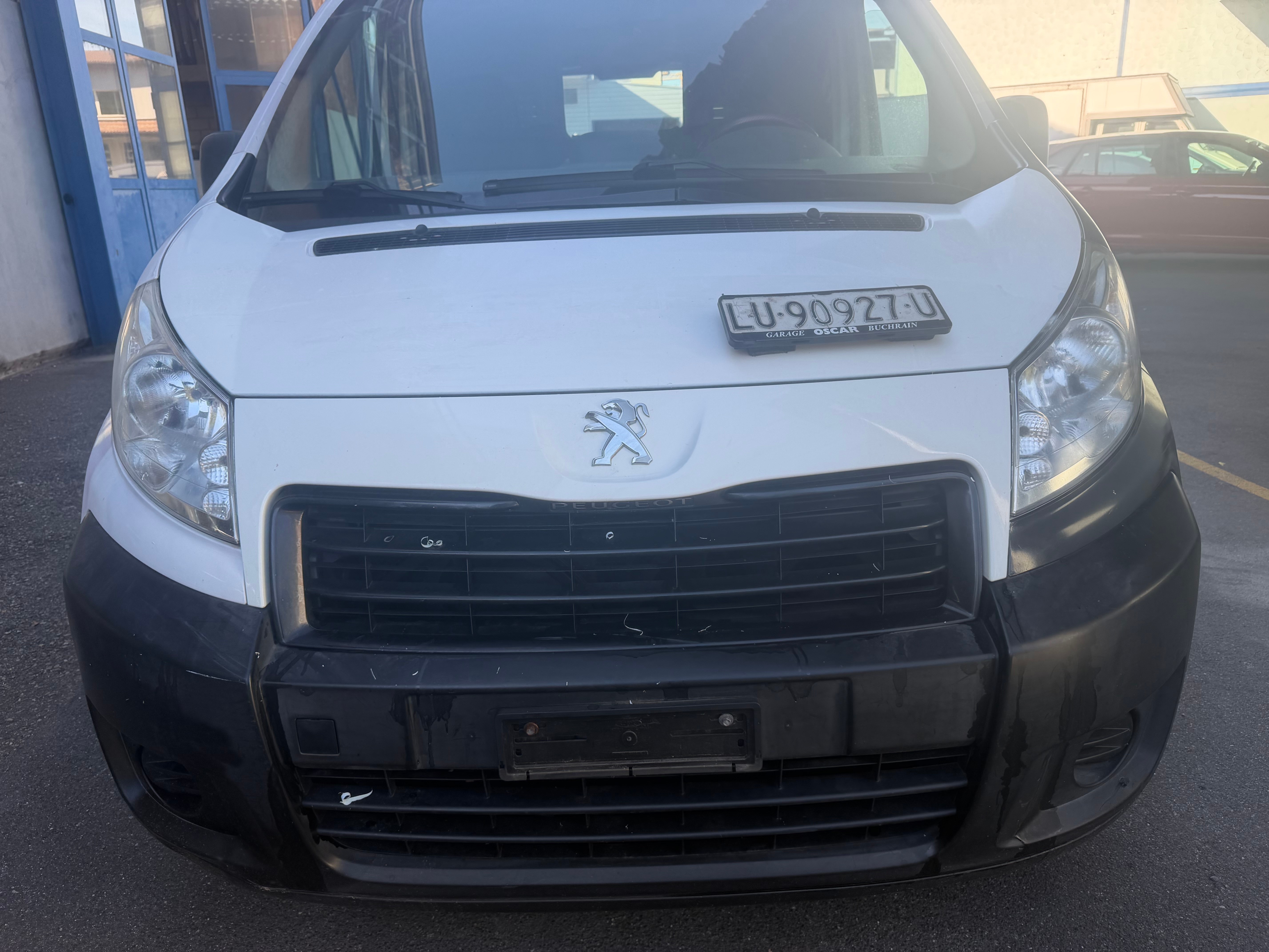 Car photo