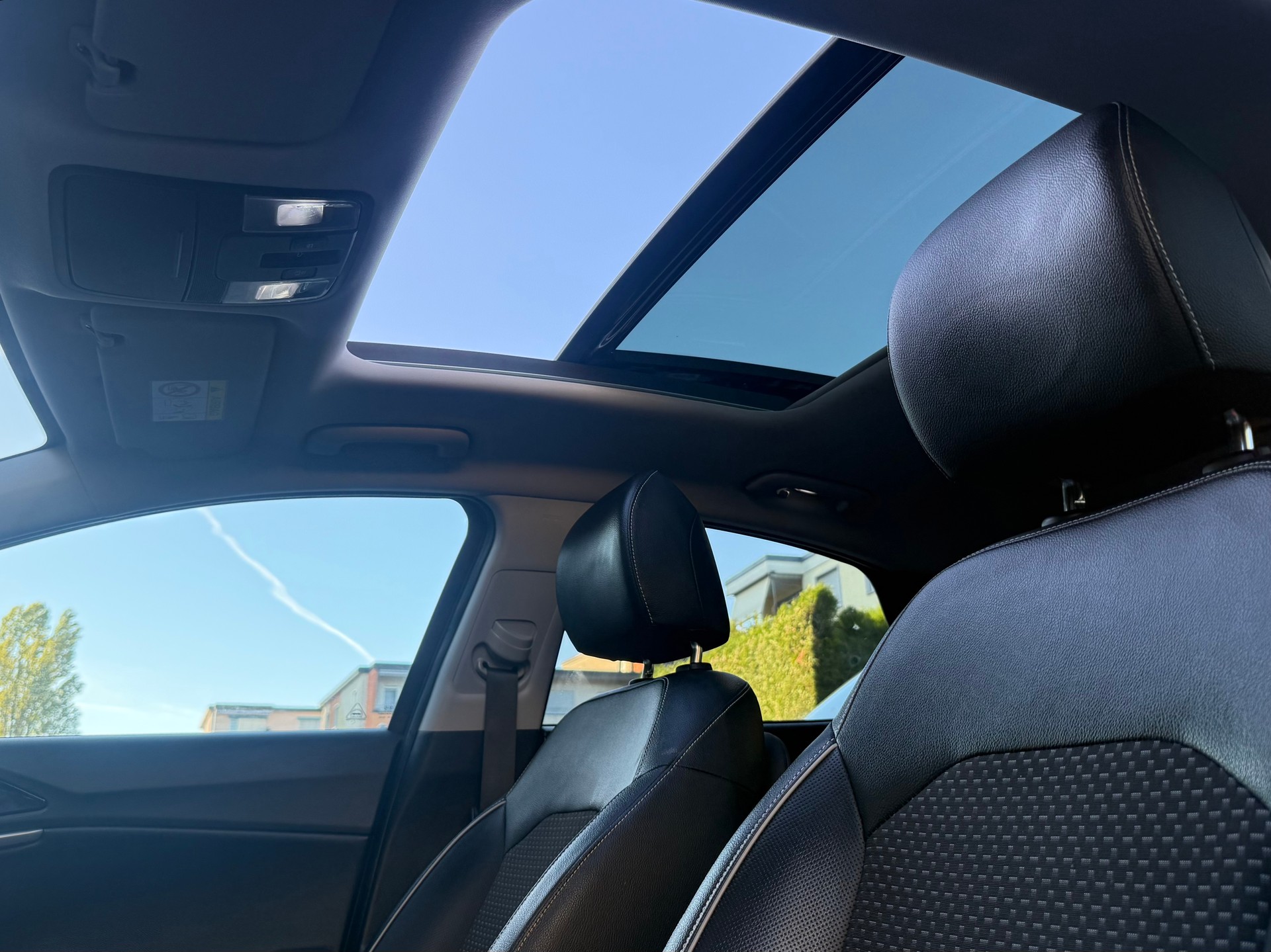 KIA XCeed 1.4 T-GDi Style DCT-image-10