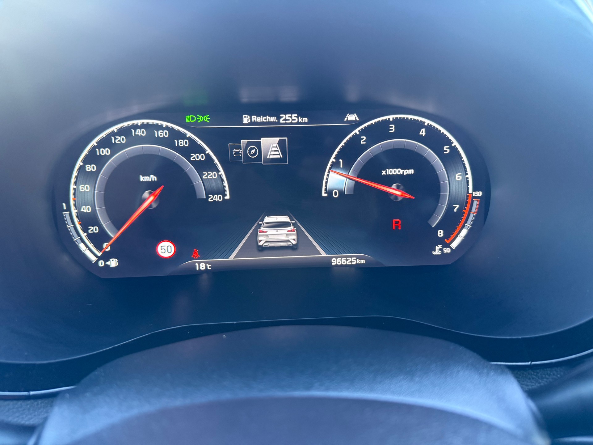 KIA XCeed 1.4 T-GDi Style DCT-image-12