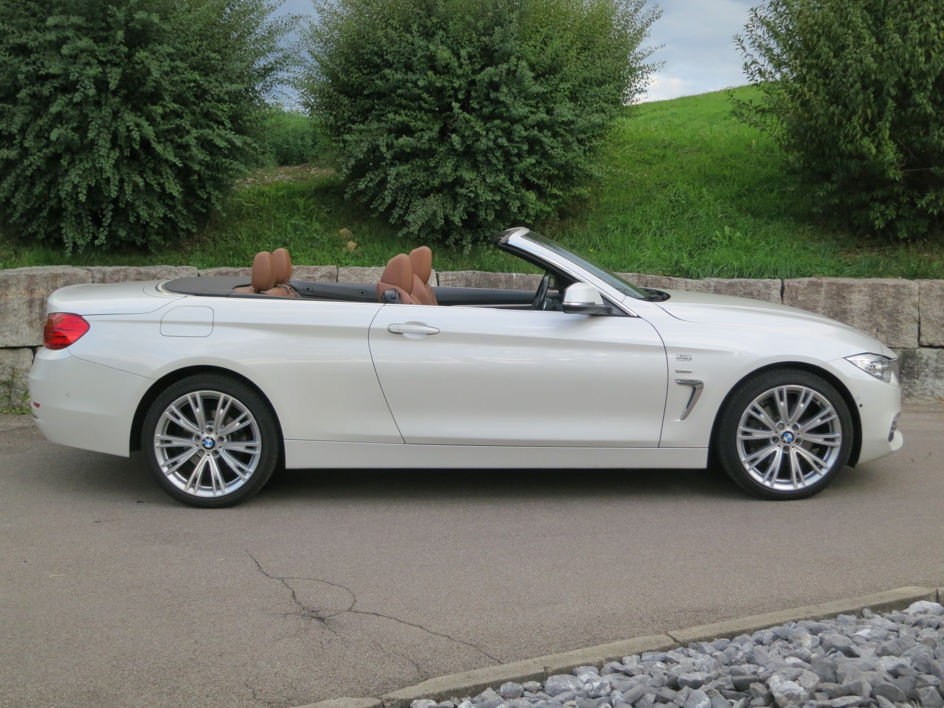 BMW 430i Cabrio xDrive Luxury-image-2