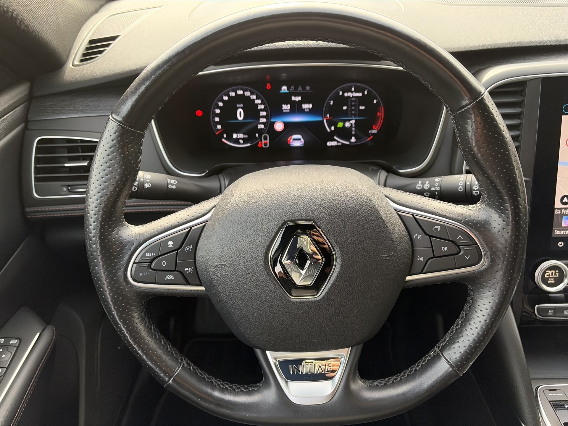 RENAULT Talisman Grandtour 1.8 TCe Initiale EDC-image-12