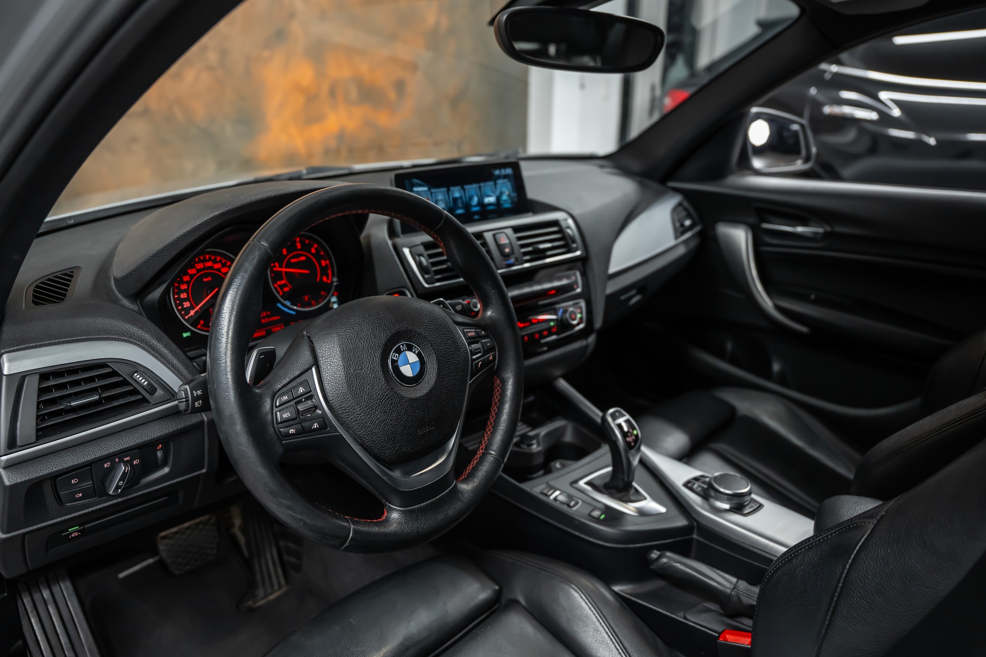 BMW 120d xDrive Sport Line Steptronic *Leder*R-Kamera*Abstandstempomat*-image-9