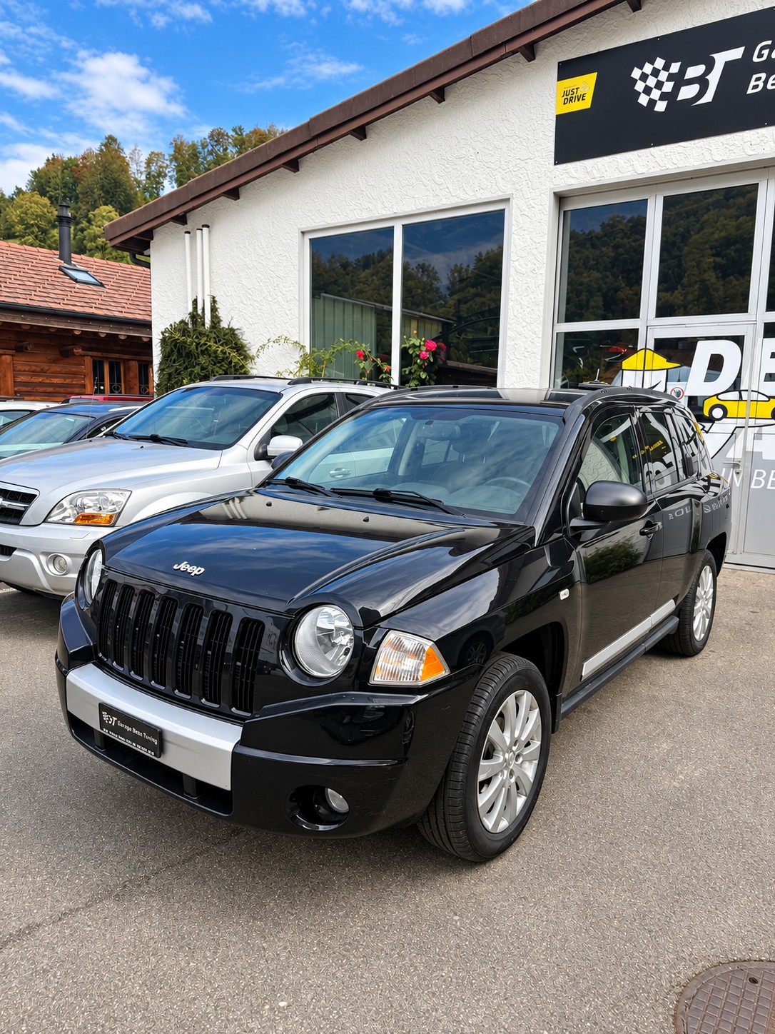 JEEP Compass 2.2 CRD Limited-image-1