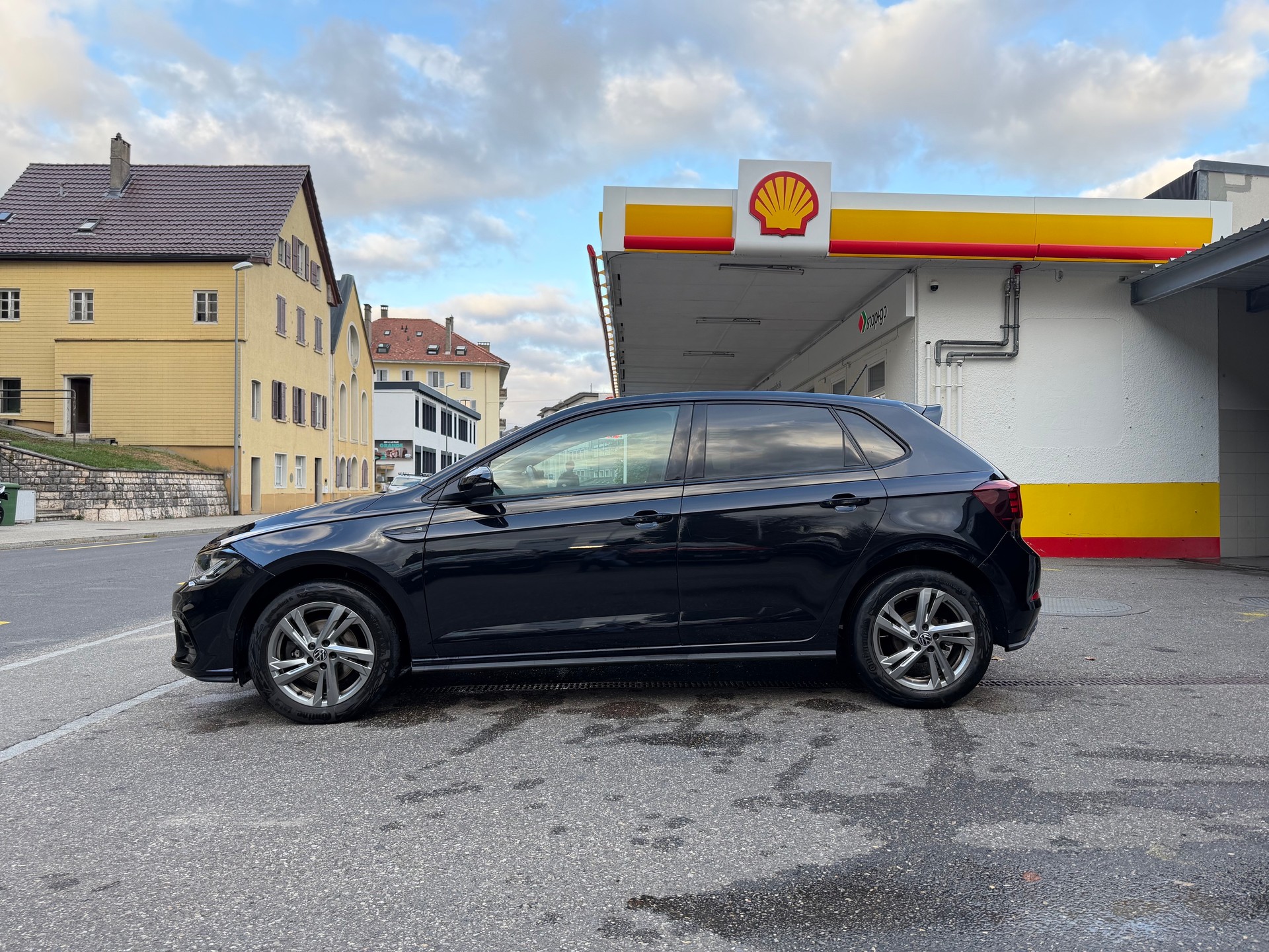 VW Polo 1.0 TSI R-Line DSG-image-2