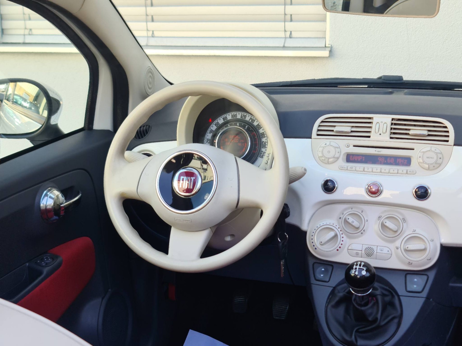 FIAT 500C 1.2 Lounge-image-12