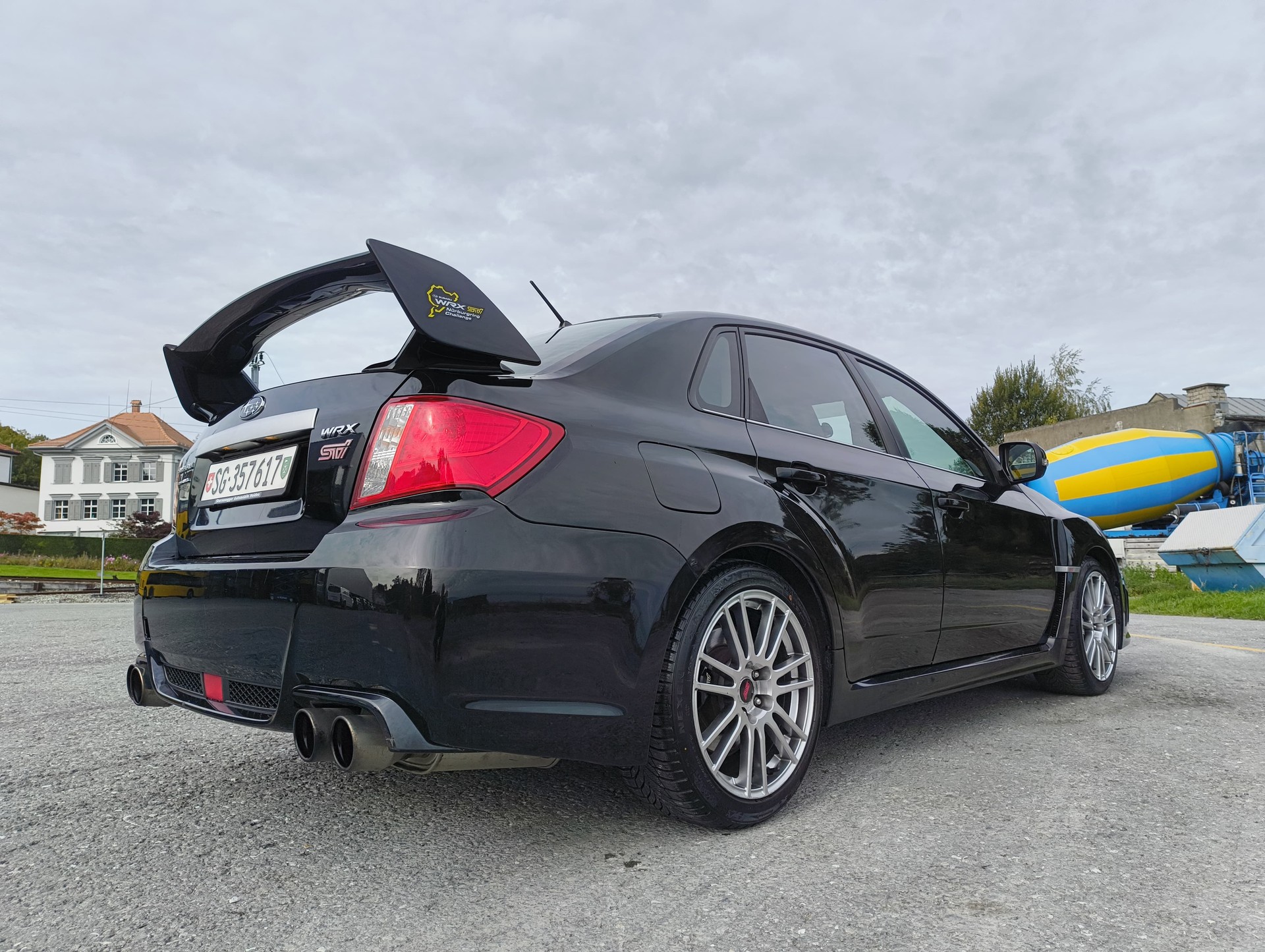 SUBARU 2.5 T Sport-image-2