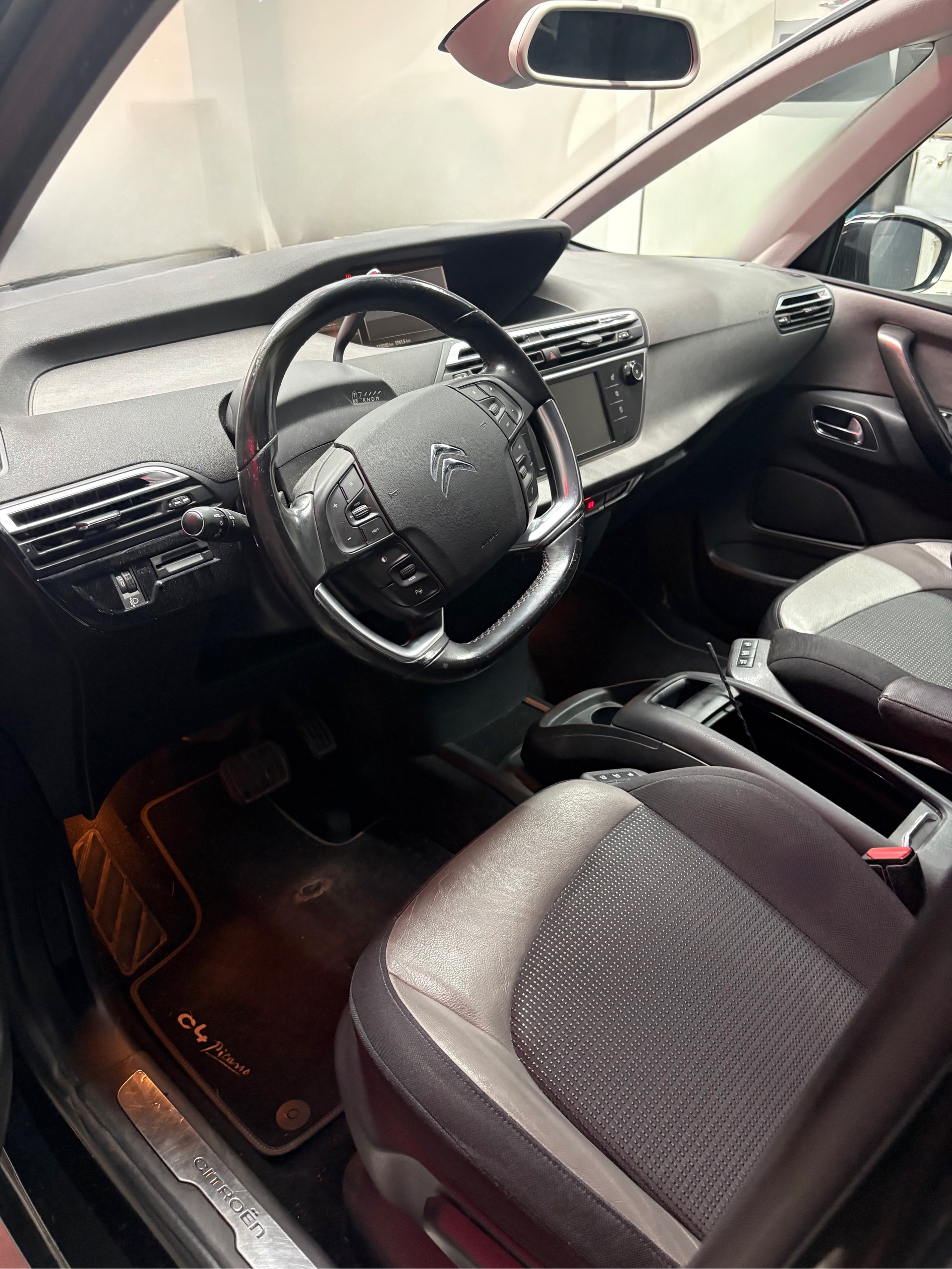 CITROEN Grand C4 Picasso 1.6i 16V e-THP Exclusive-image-8