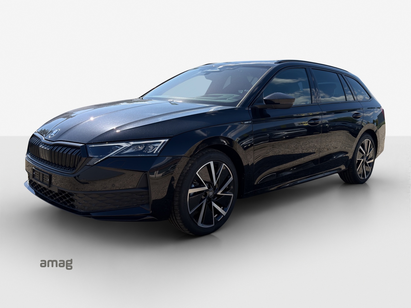 SKODA Octavia Combi 2.0 TSI DSG Sport Line 4x4-image-0