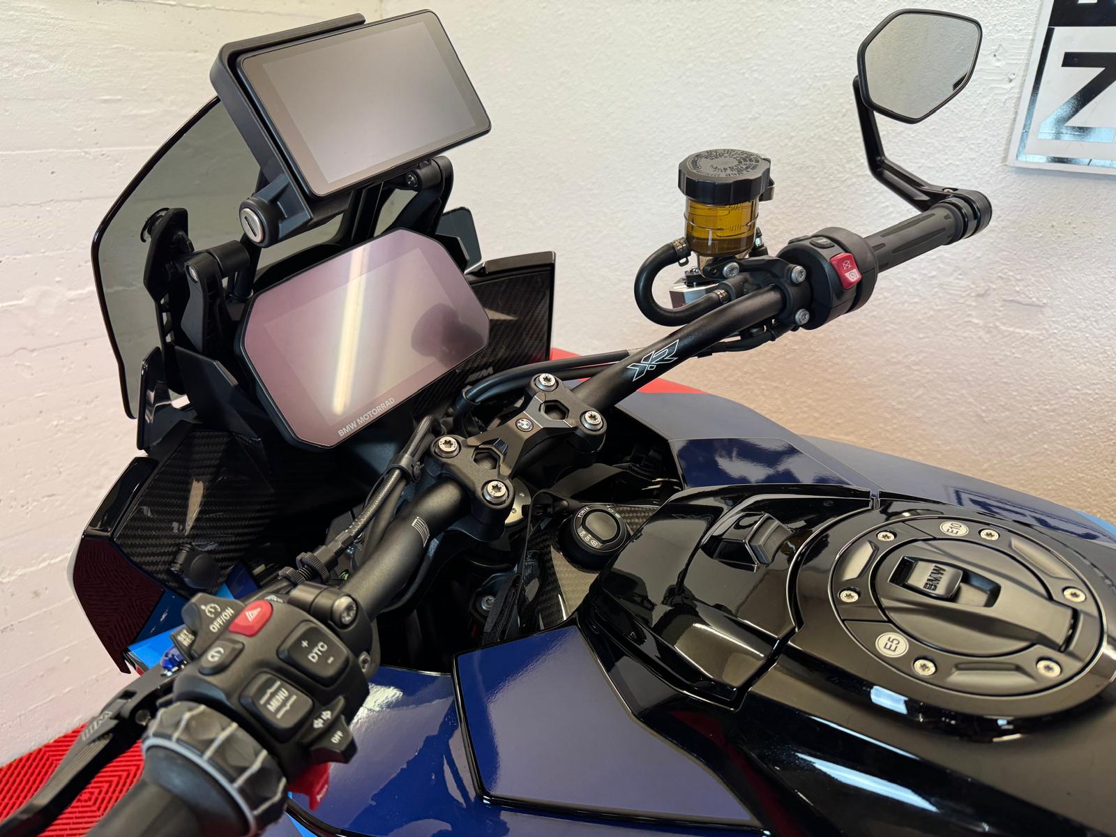BMW M 1000 XR COMPETITION-image-12