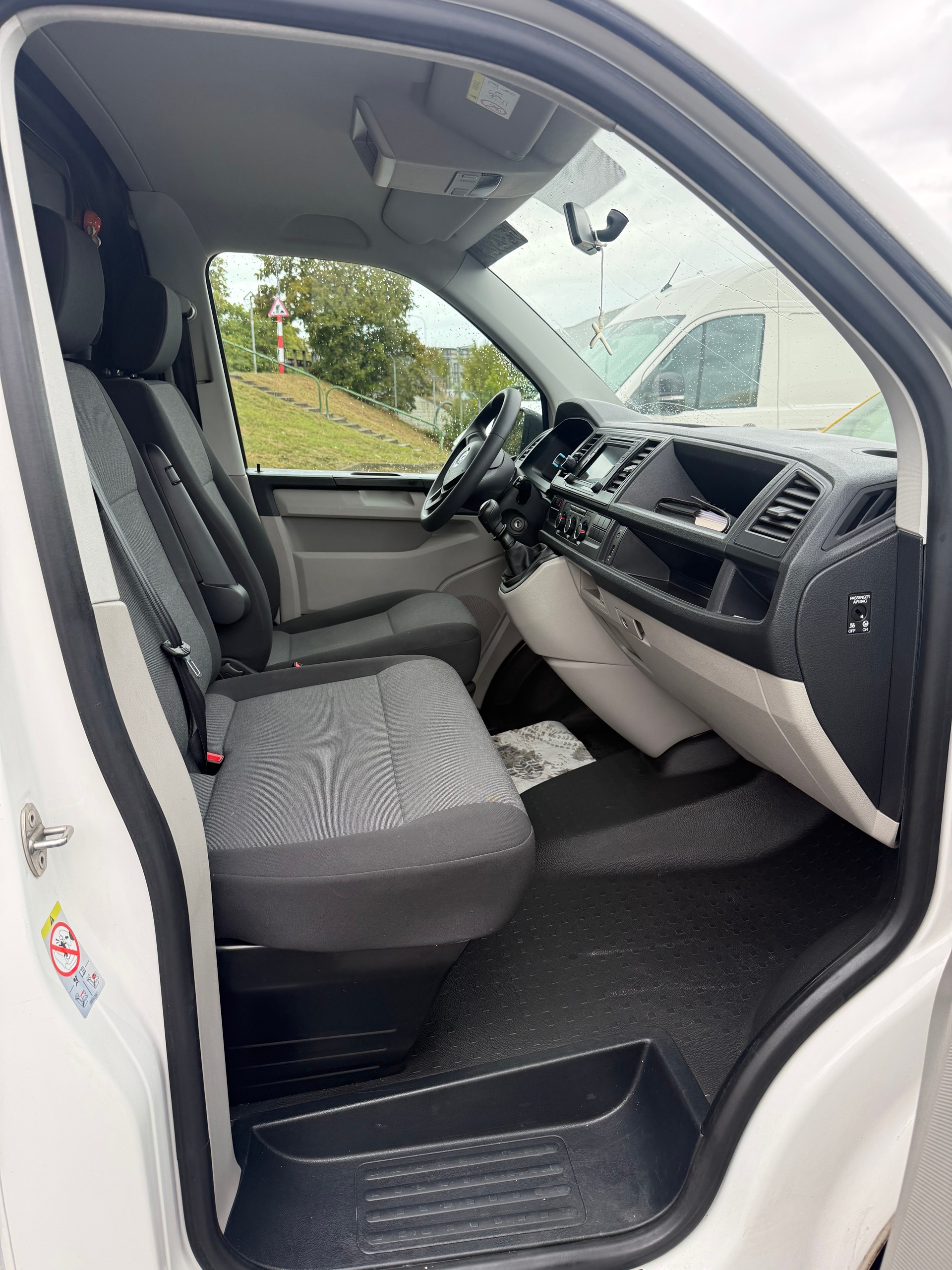 VW T6 2.0 TDI Euro 6-image-8