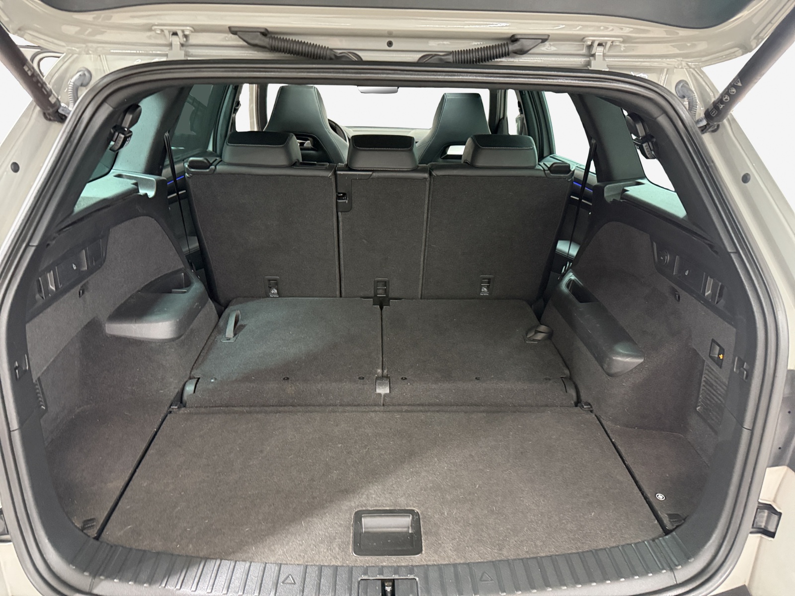 SKODA Kodiaq 2.0 TSI 4x4 SportLine-image-12