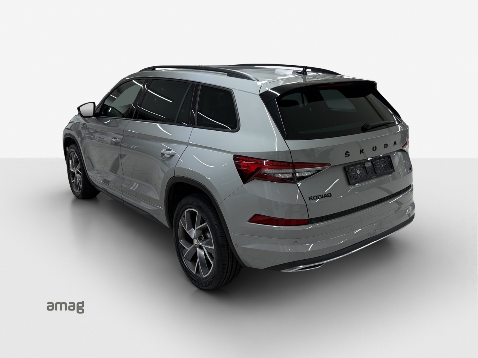 SKODA Kodiaq 2.0 TSI 4x4 SportLine-image-2
