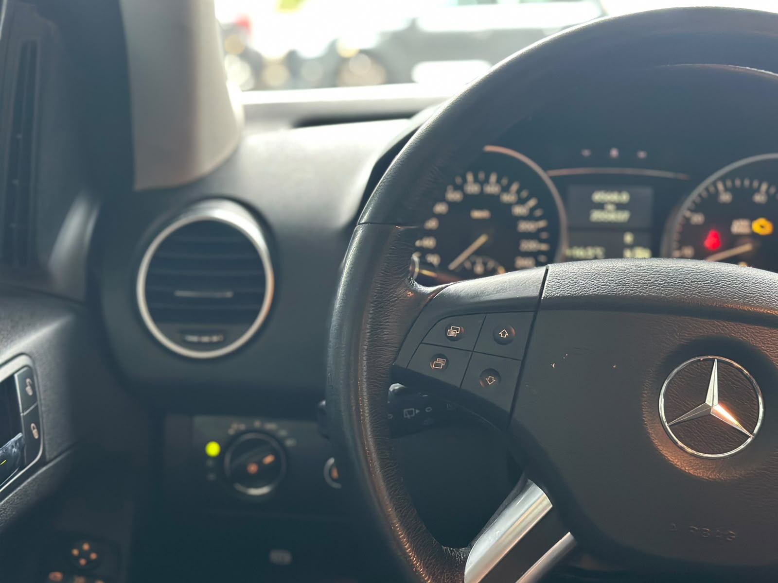 MERCEDES-BENZ ML 350 4Matic 7G-Tronic-image-12