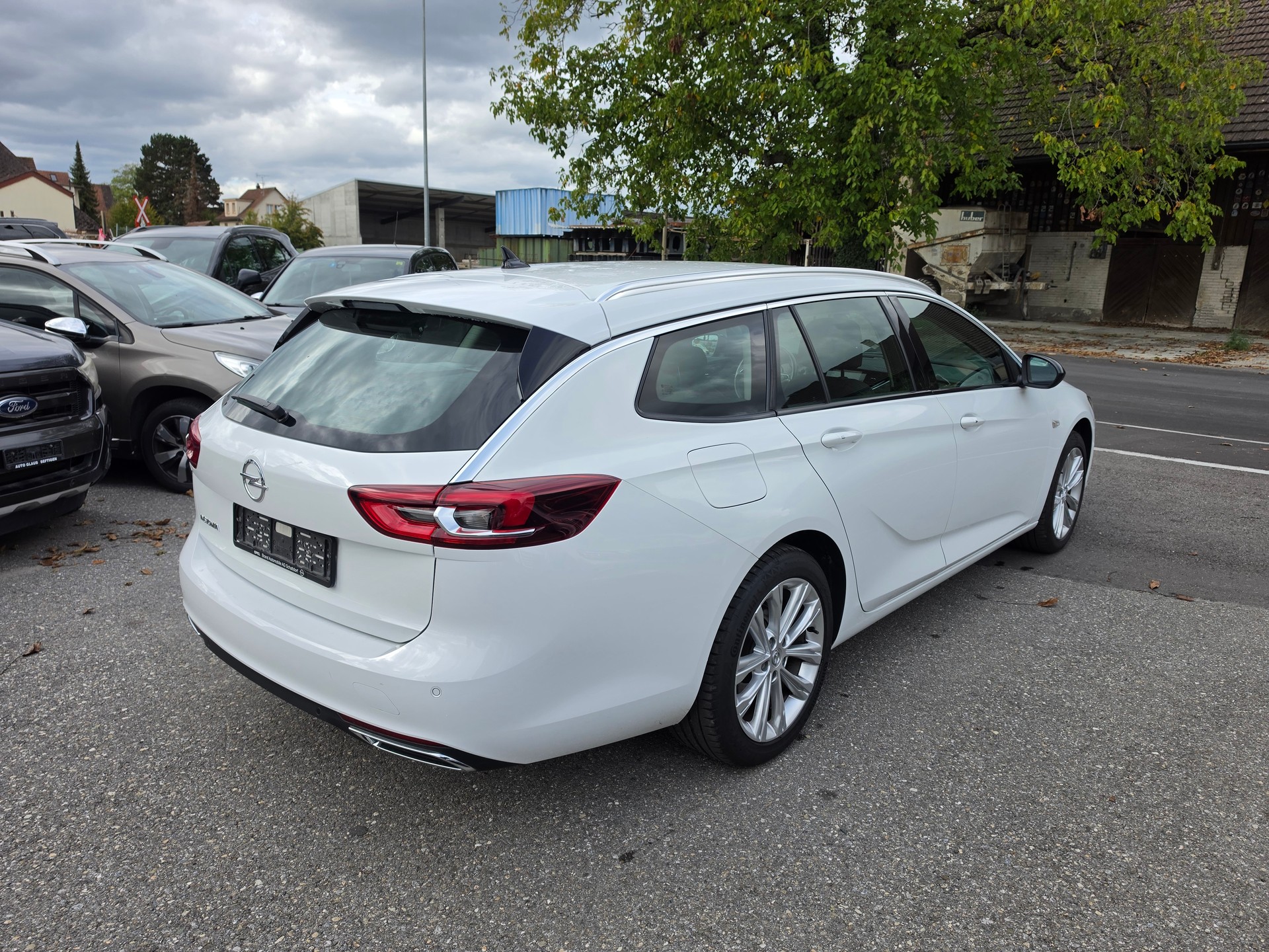 OPEL Insignia 2.0 CDTI Sports Tourer Elegance Automatic-image-4