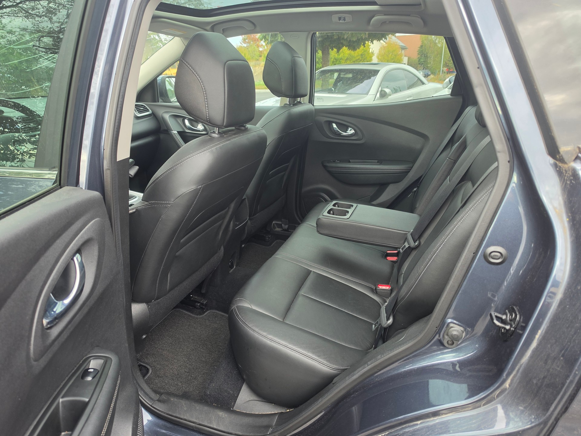 RENAULT Kadjar 1.6 dCi Intens 4x4-image-10