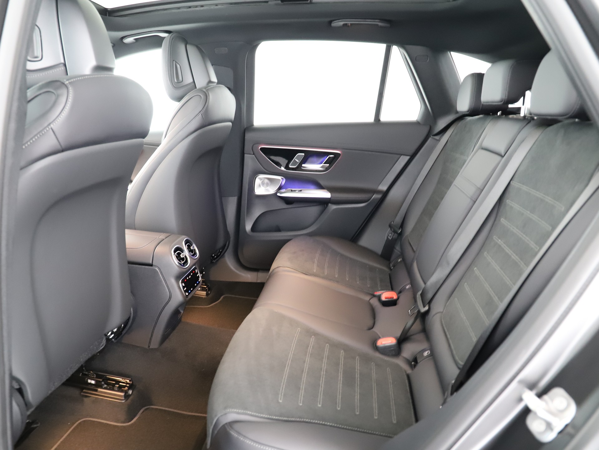 MERCEDES-BENZ GLC 220 d 4M 9G-Tronic-image-9