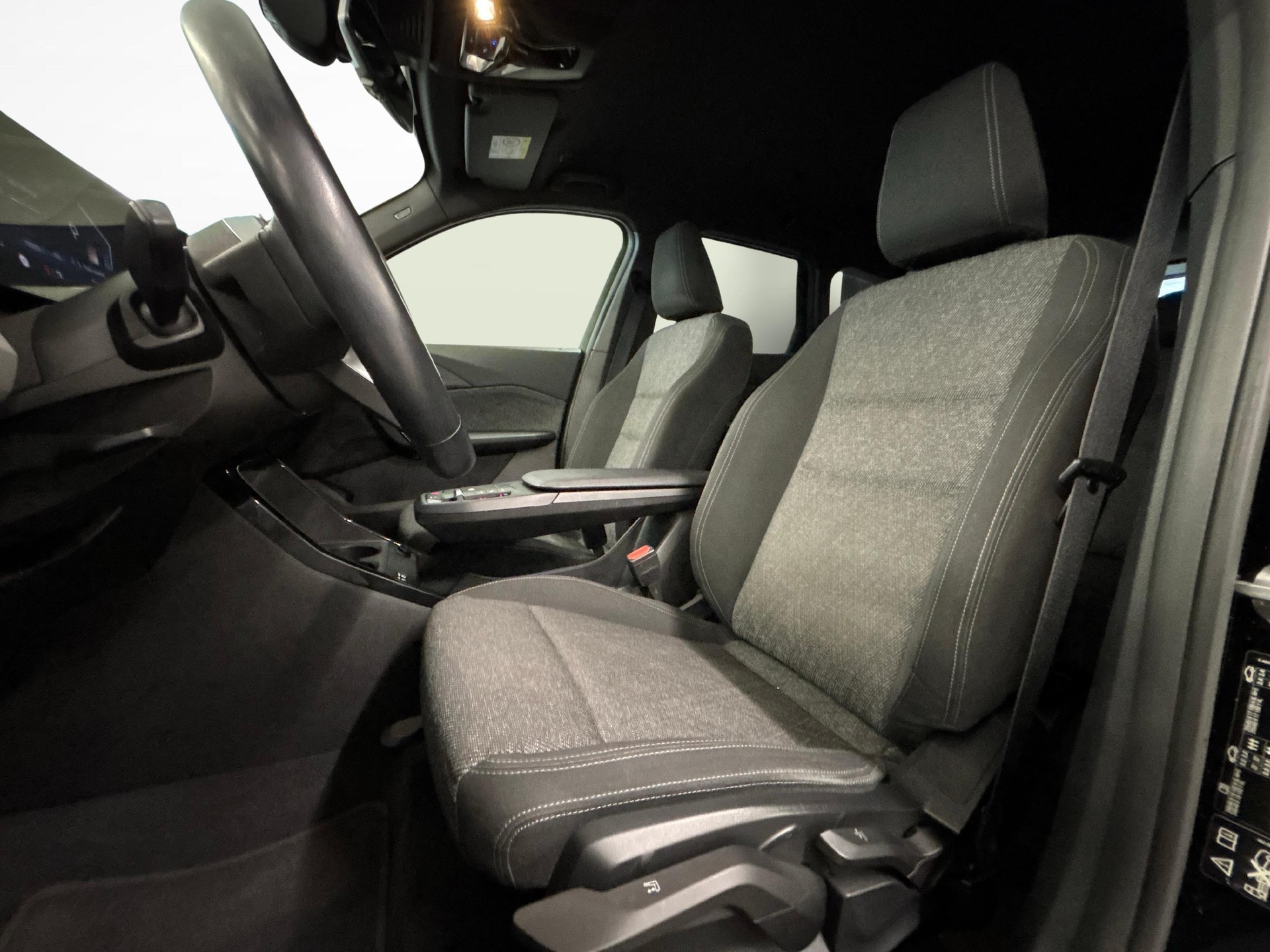 BMW X1 23d xDrive-image-9