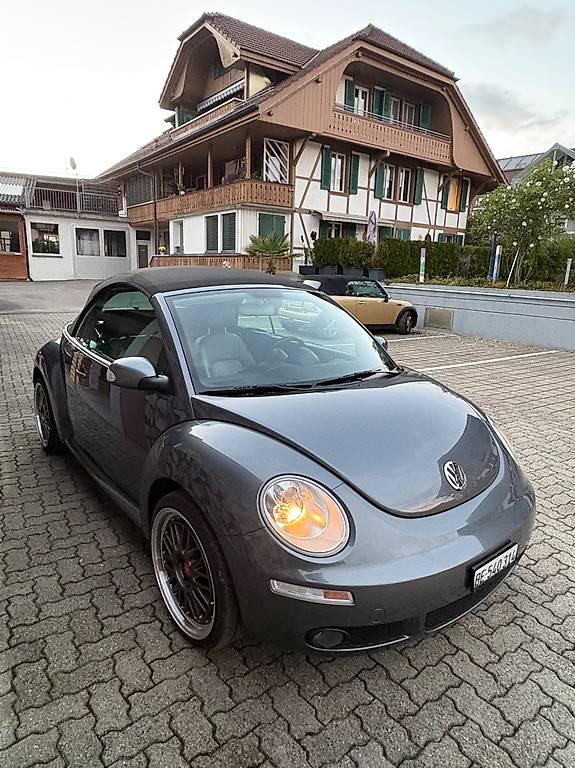 VW Beetle Cabrio 1.8 T-image-1