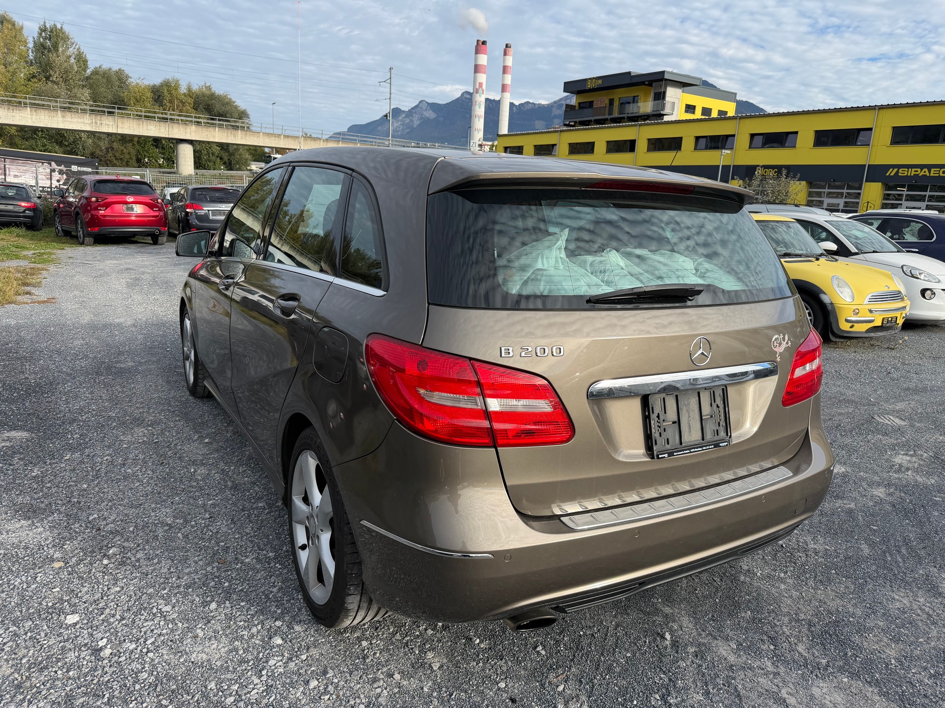 MERCEDES-BENZ B 200-image-3