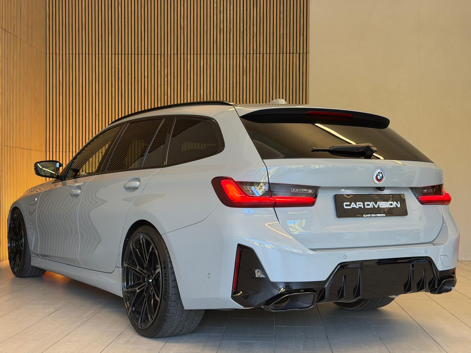 BMW M340i xDrive 48V Touring Steptronic M Sport Pro INDIVUDUAL-image-6