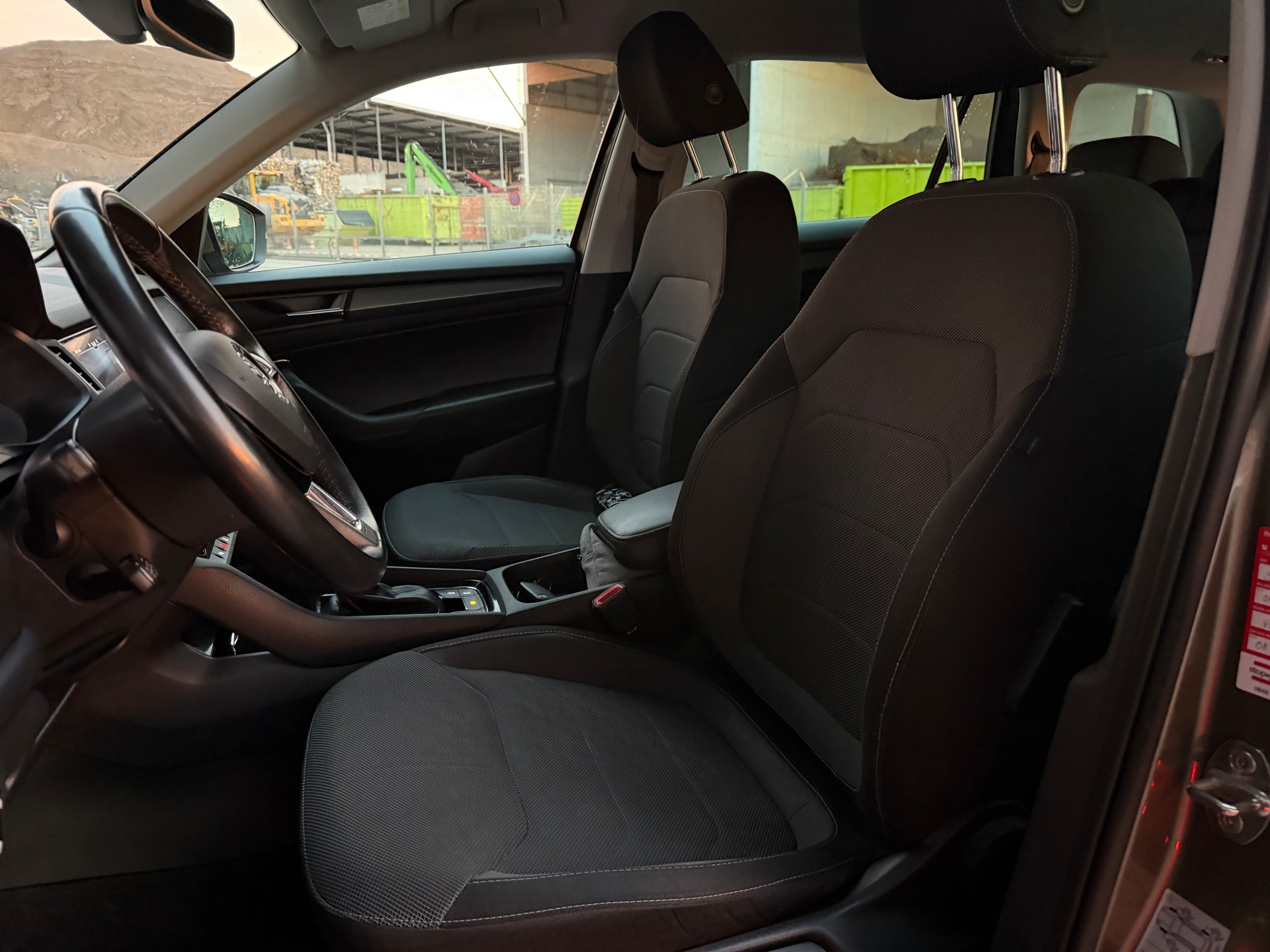 SKODA Kodiaq 2.0 TSI Ambition DSG 4x4 | 7 Plätzer-image-13