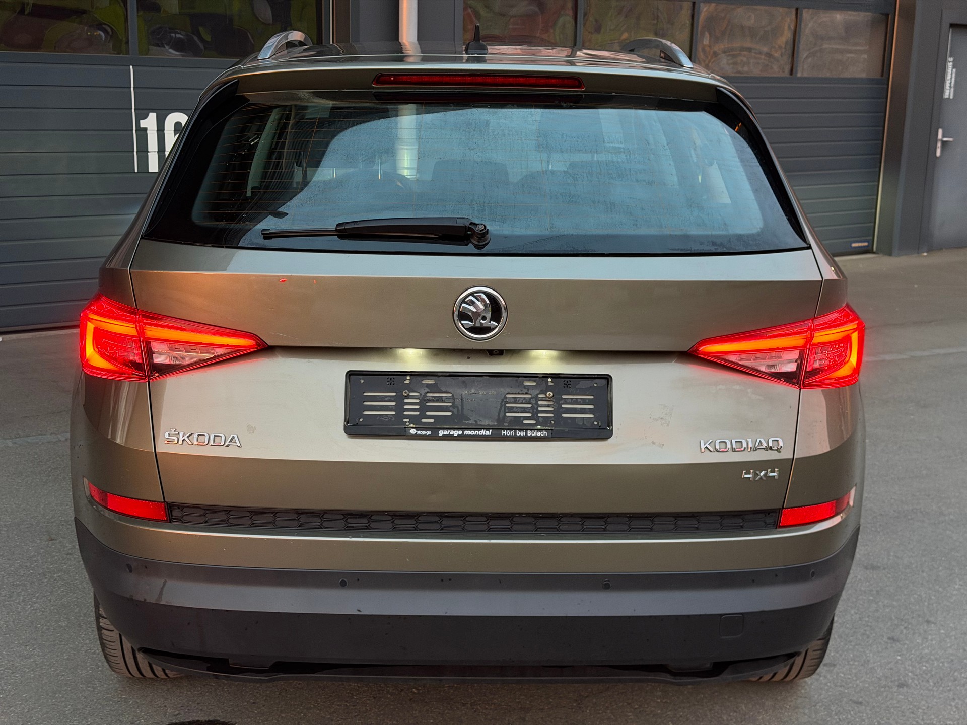 SKODA Kodiaq 2.0 TSI Ambition DSG 4x4 | 7 Plätzer-image-5