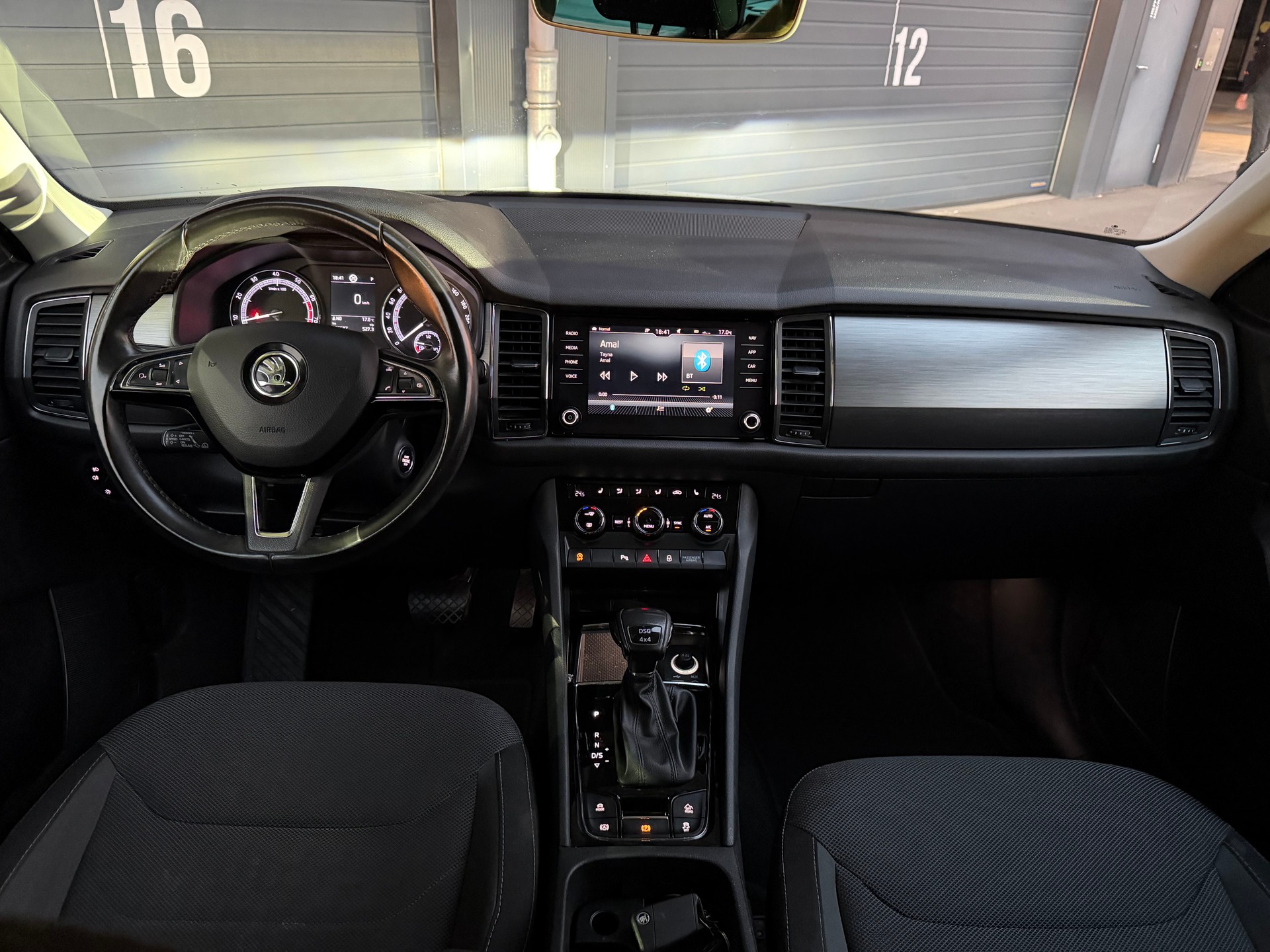 SKODA Kodiaq 2.0 TSI Ambition DSG 4x4 | 7 Plätzer-image-11