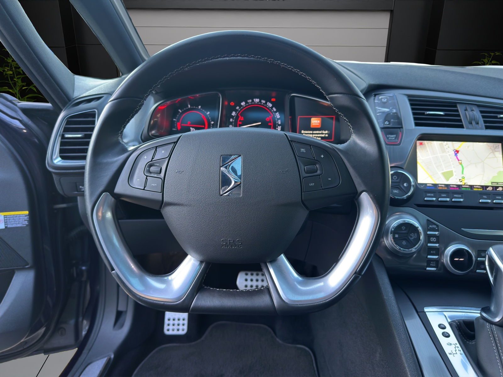 DS AUTOMOBILES DS 5 2.0 BlueHDi Sport Chic EAT6-image-11