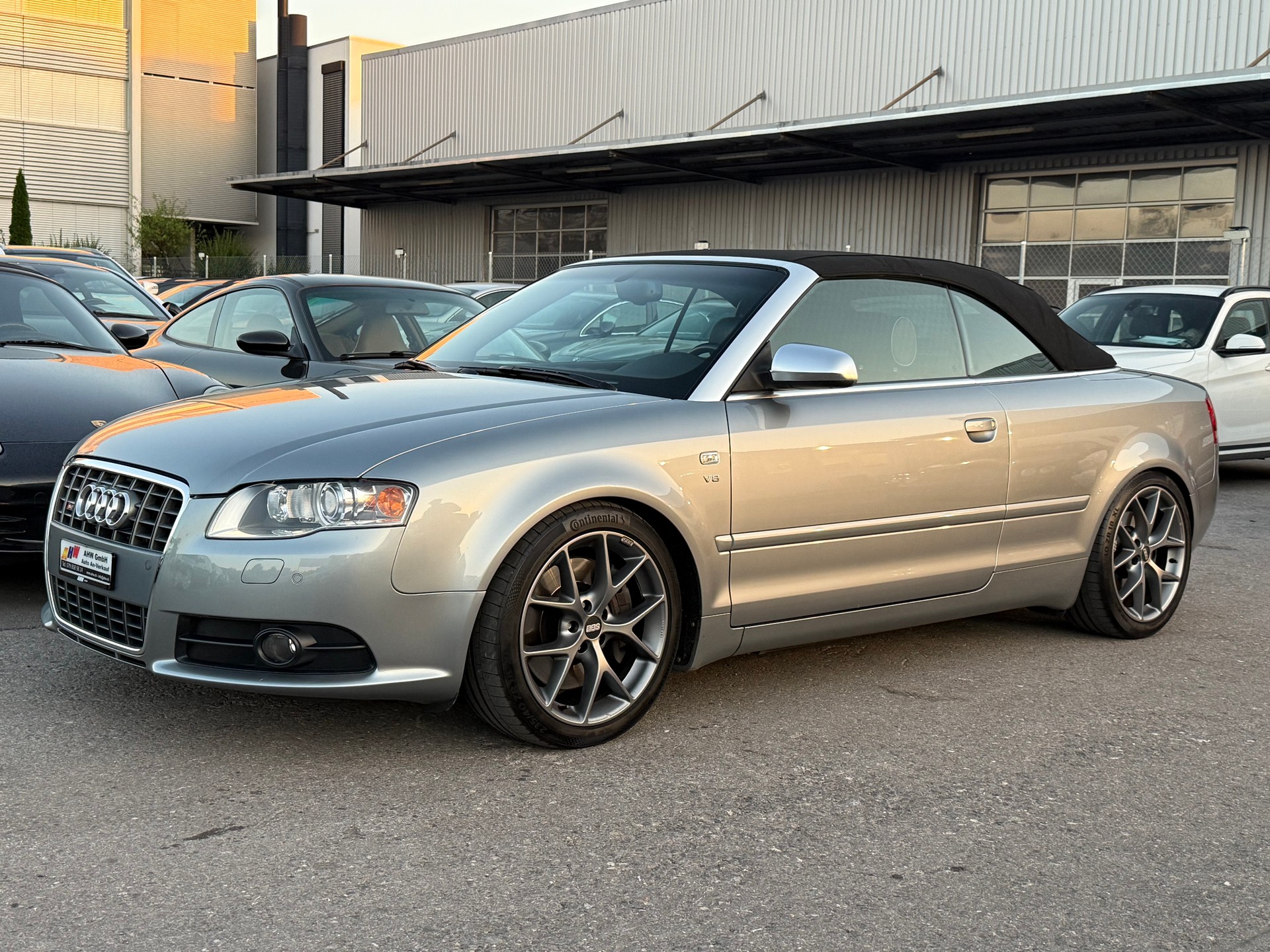 AUDI S4 Cabriolet 4.2 V8 quattro Tiptronic / Frisch ab MFK / BBS / H&R / Nappa Leder / BOSE Sound / Windschott-image-6