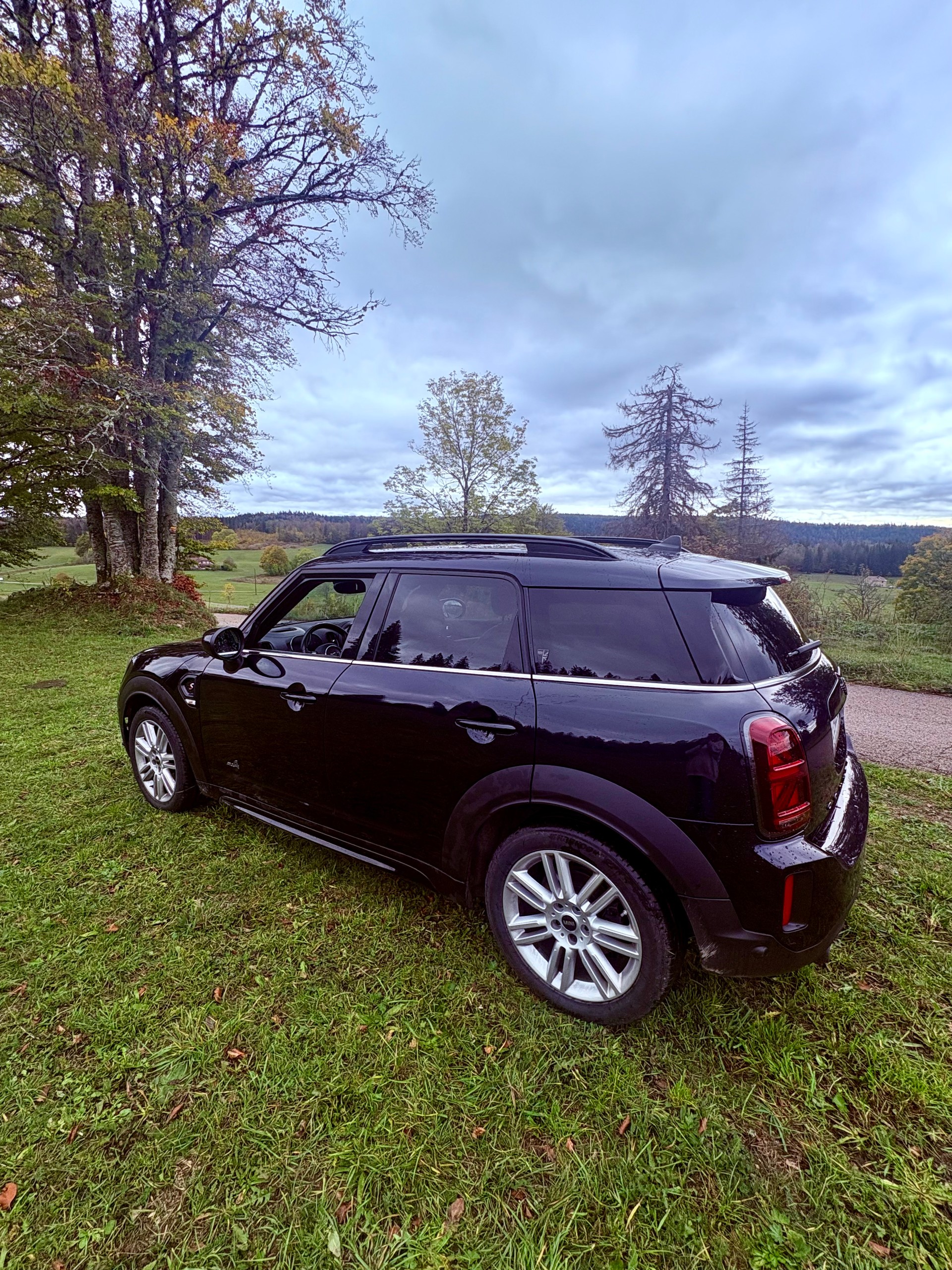 MINI 2.0i Cooper S ALL4-image-2