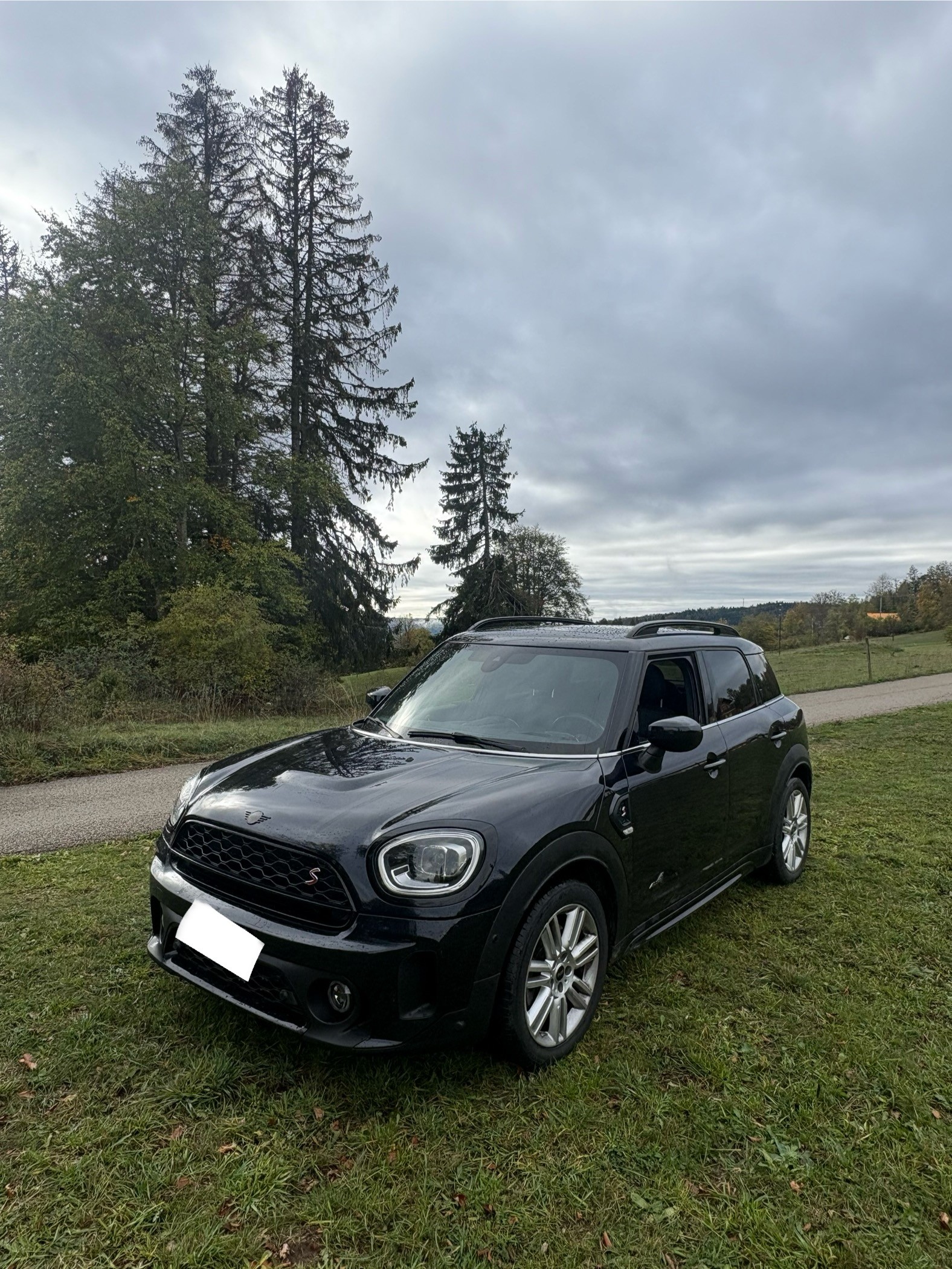 MINI 2.0i Cooper S ALL4-image-1