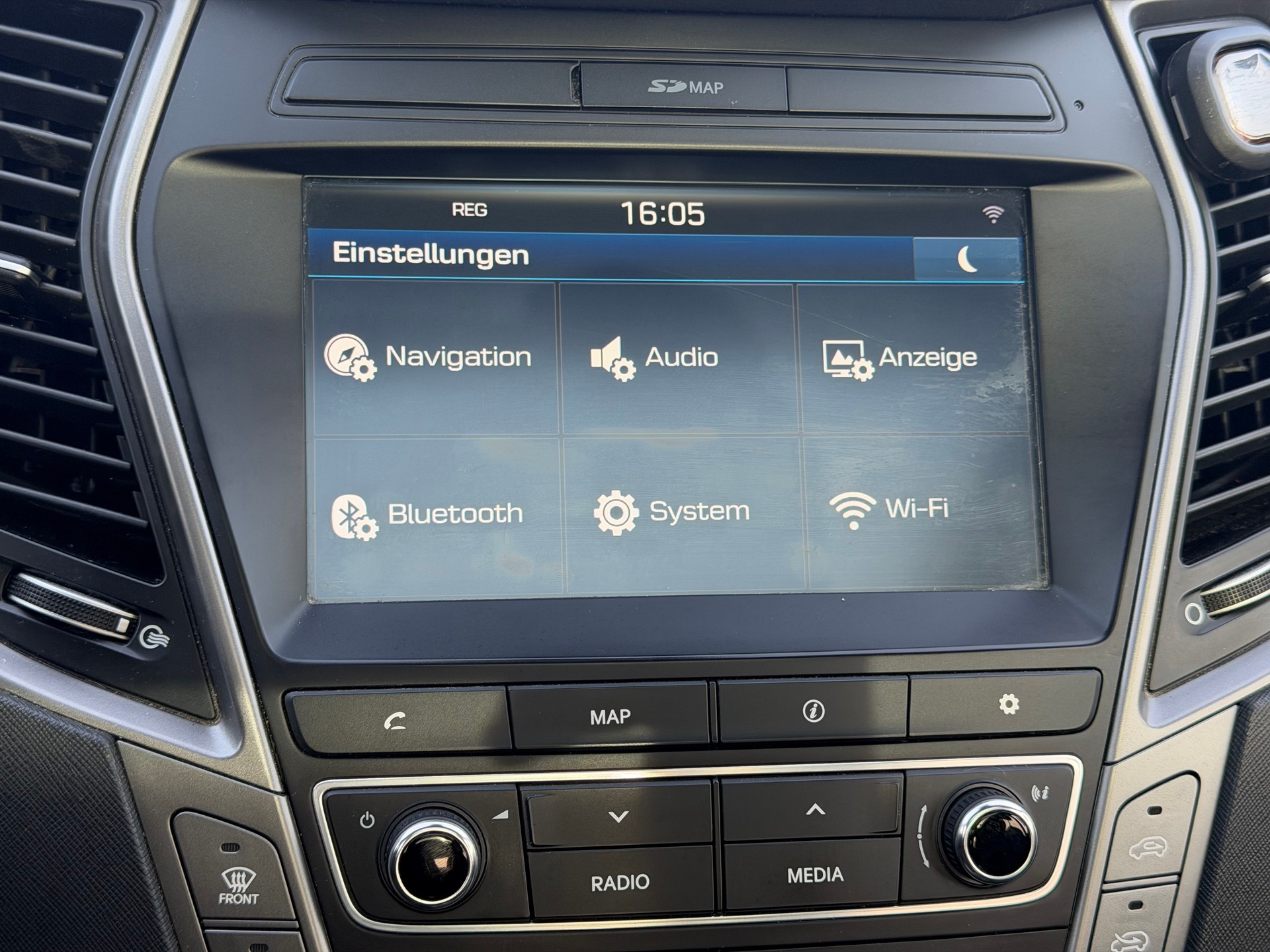 HYUNDAI Santa Fe 2.2 CRDI Amplia 4WD Automatic | Frisch MFK | CH-Auto | 7-Plätzer-image-21