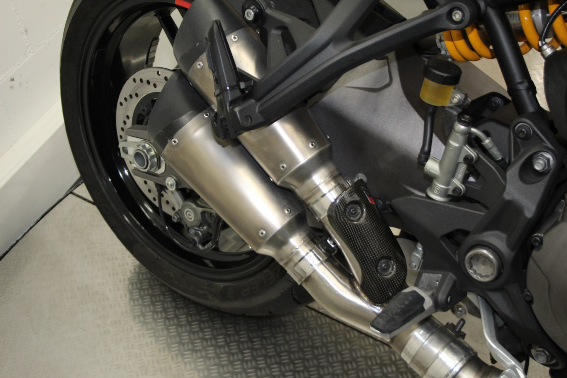 DUCATI Monster 821-image-5