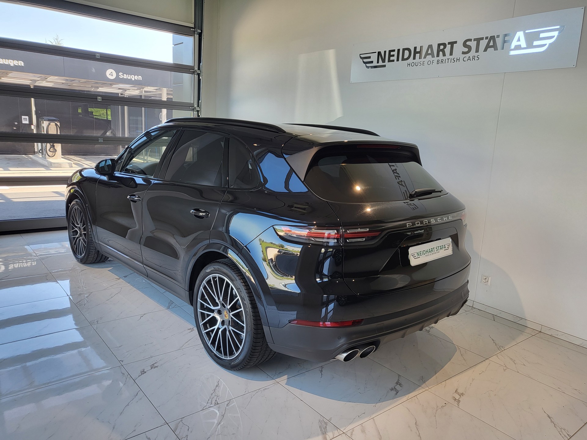 PORSCHE Cayenne S-image-2