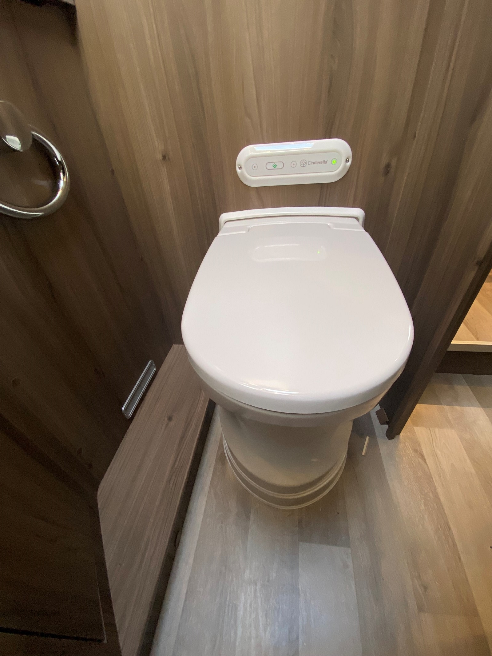 KABE Imperial 860 LQB-image-12