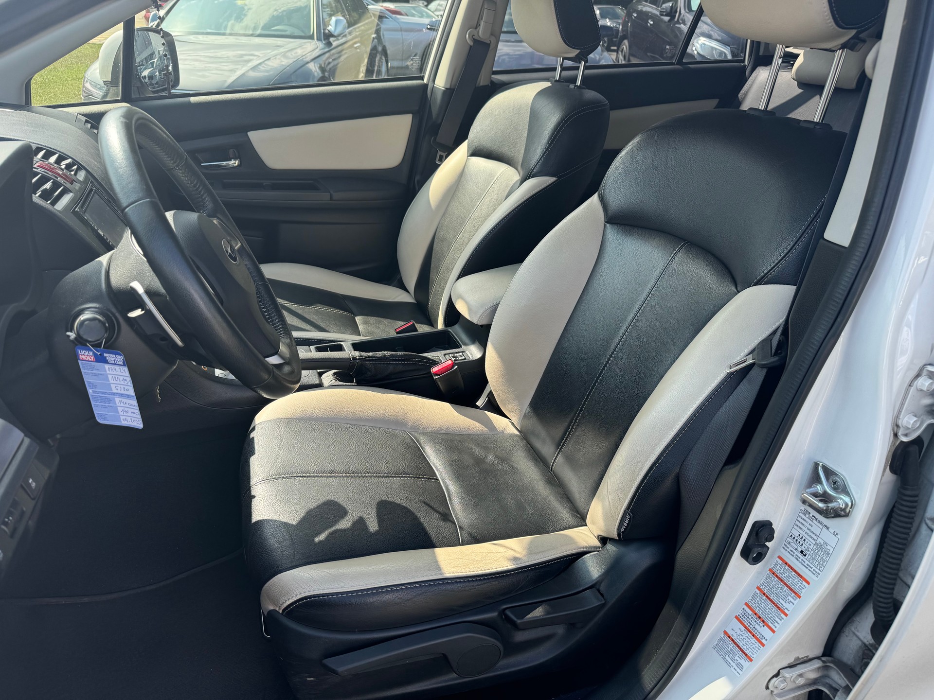 SUBARU XV 2.0 Swiss Three AWD CVT-image-9