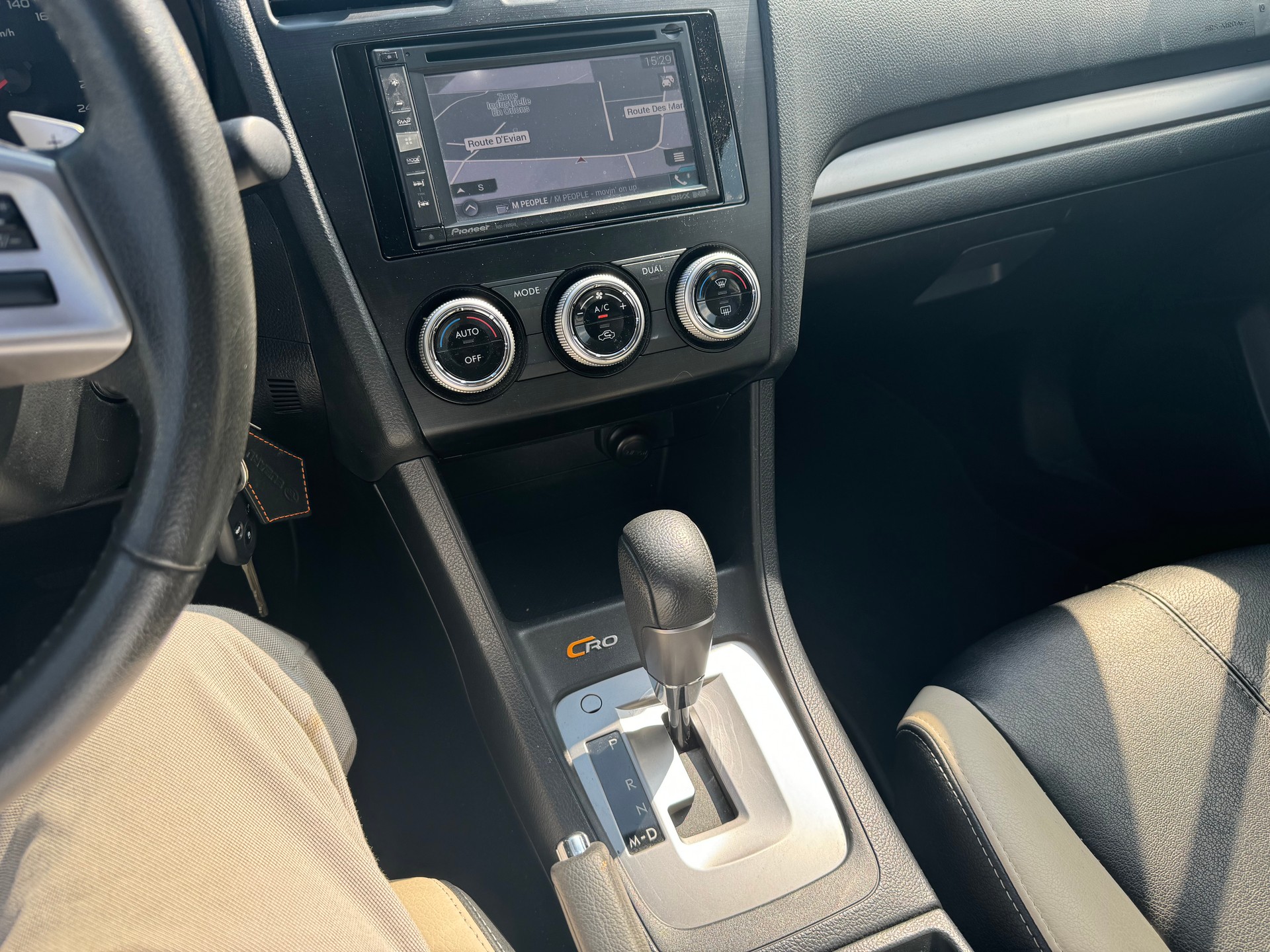 SUBARU XV 2.0 Swiss Three AWD CVT-image-14